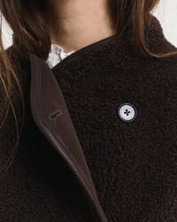 Veste en peau lainée synthétique