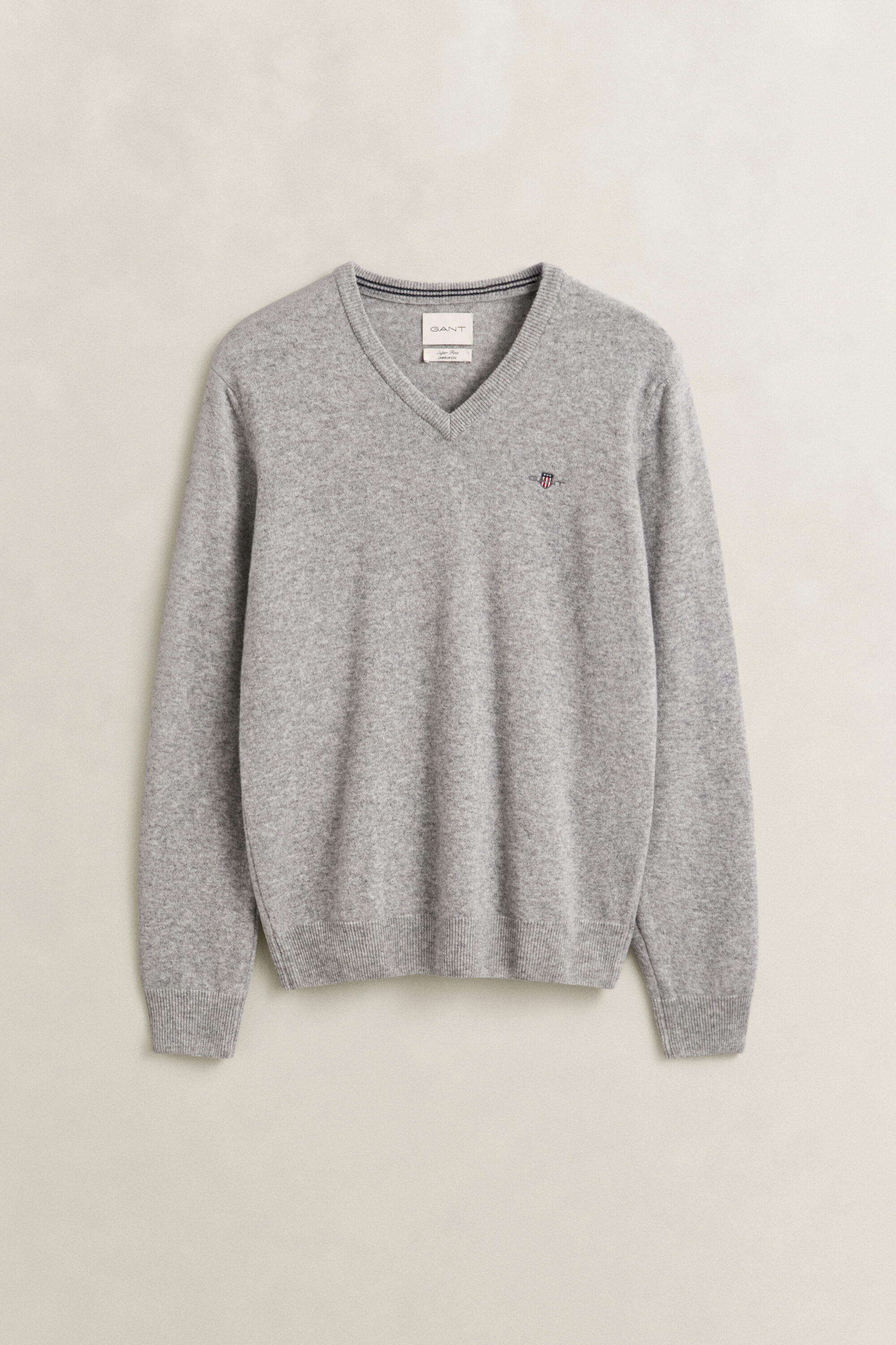 Pull col V en laine d’agneau