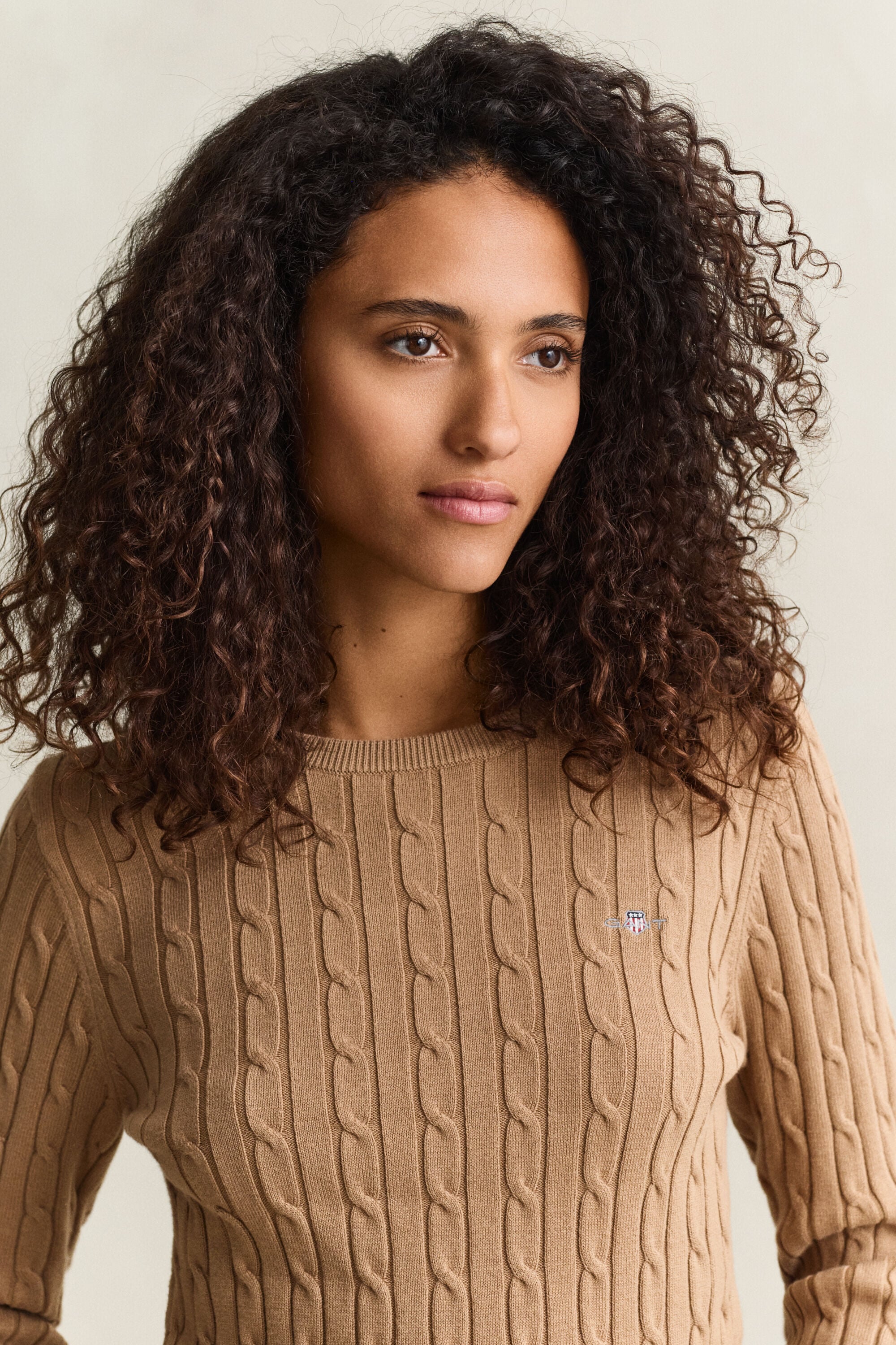 Pull en maille torsadée classique