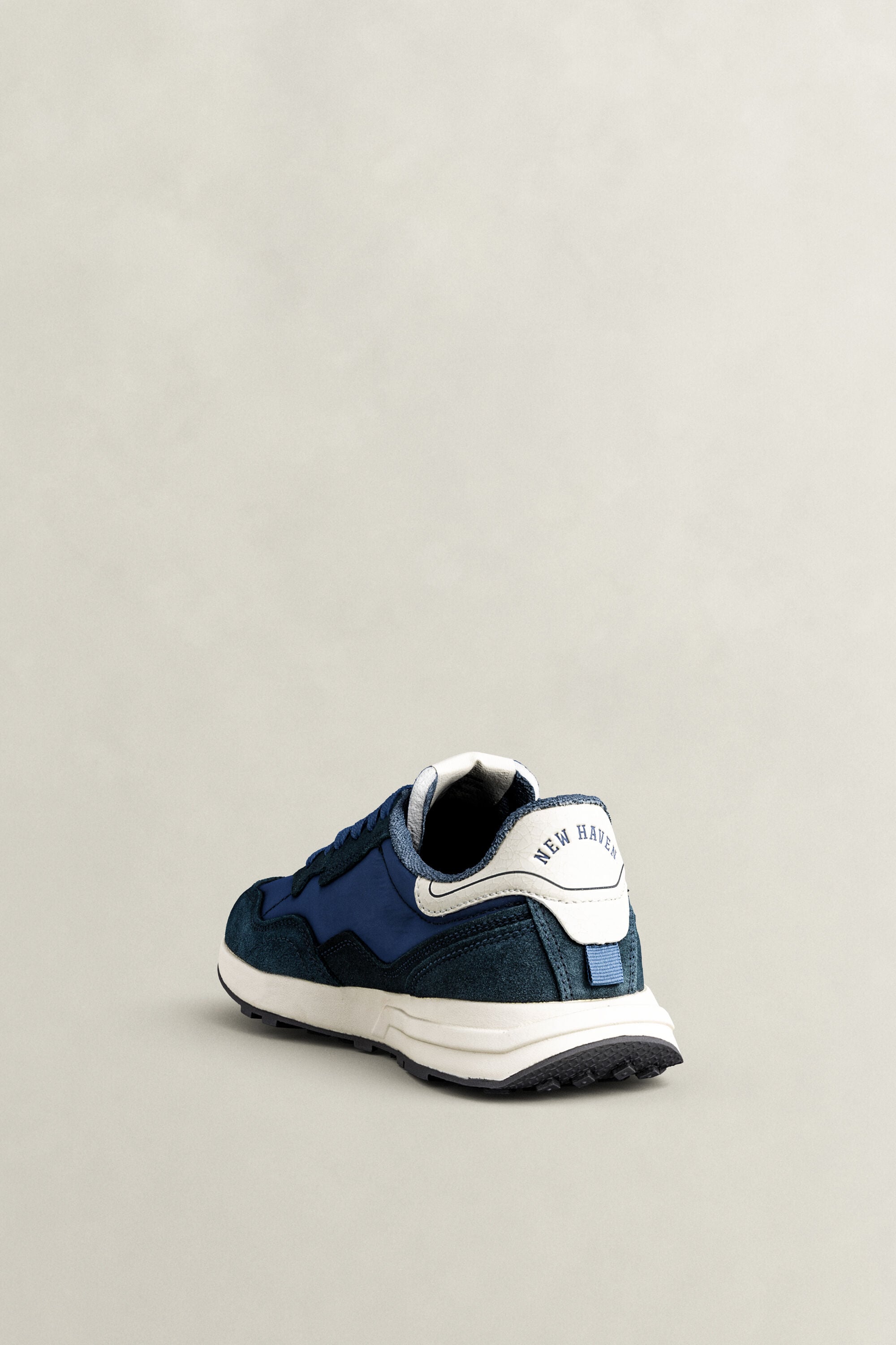 Baskets en daim Youtron