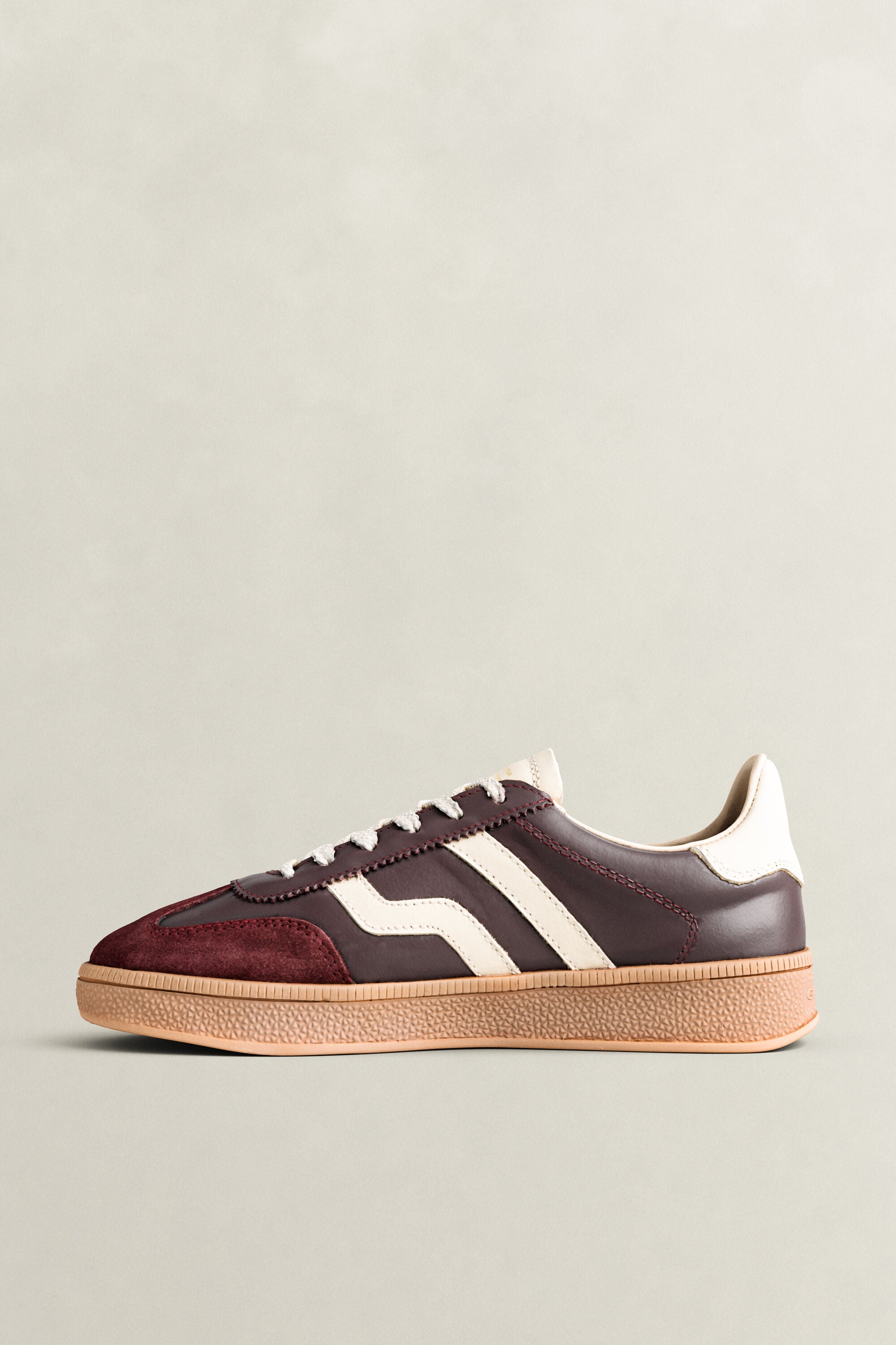 Baskets en daim et cuir Cuzima