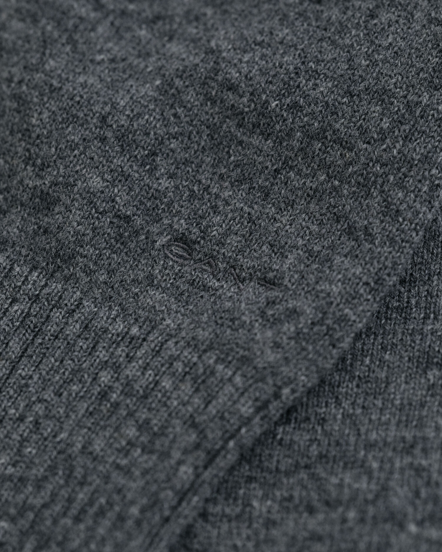 Pull col roulé en laine d'agneau ultrafine