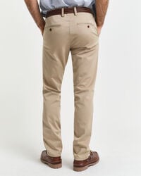 Pantalon chino coupe slim en sergé