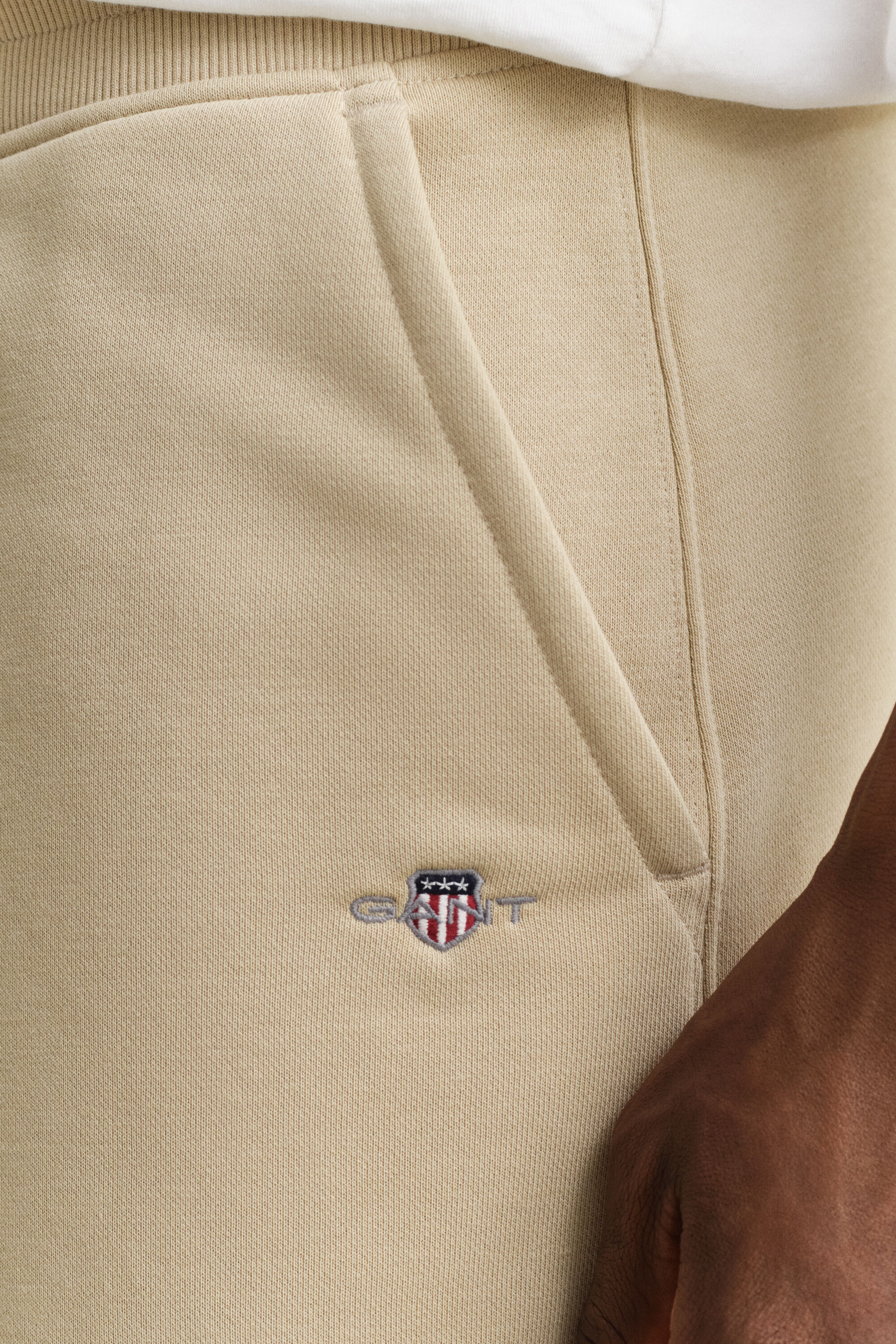 Short de sport Shield