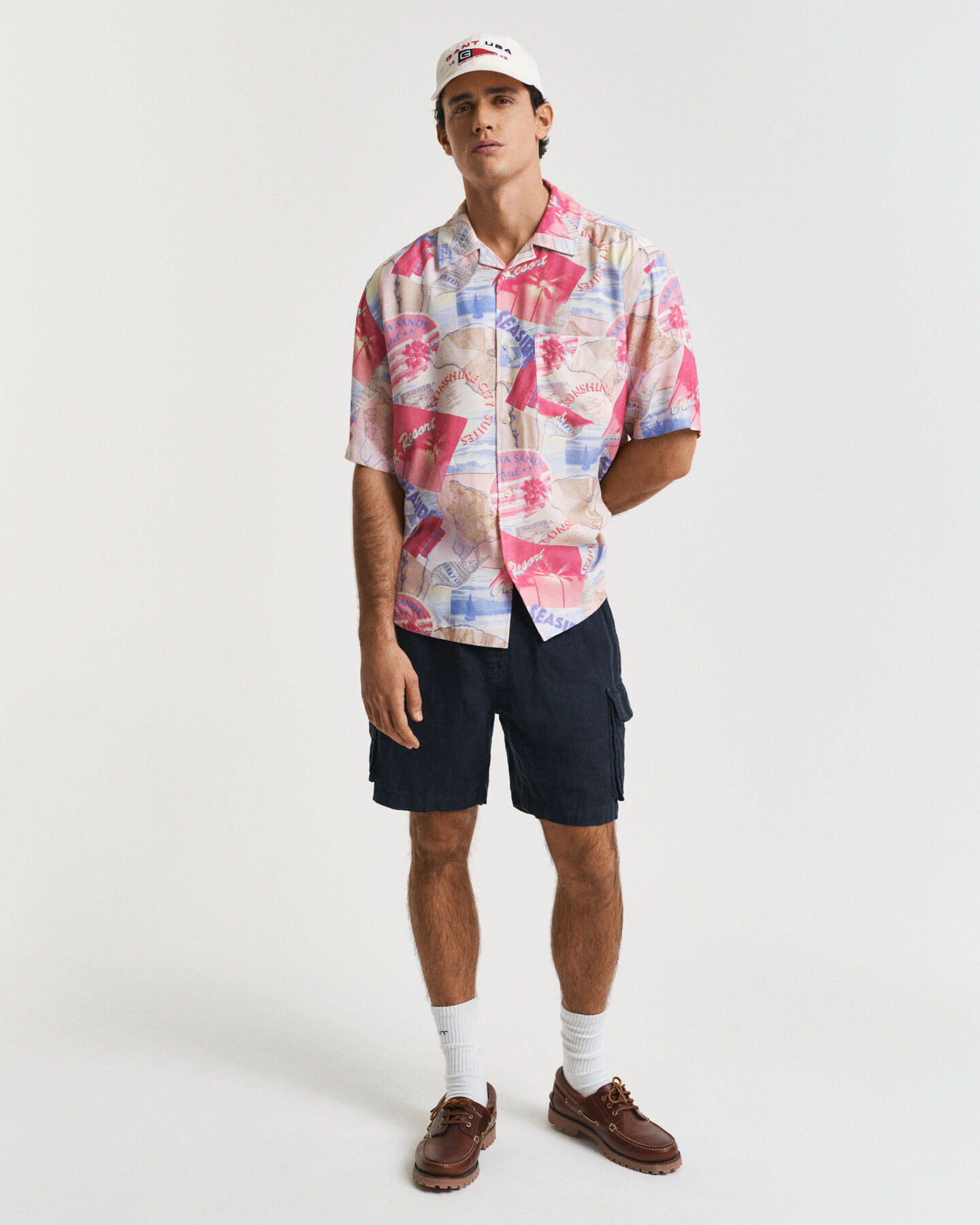 Chemise coupe décontractée à manches courtes avec imprimé Resort