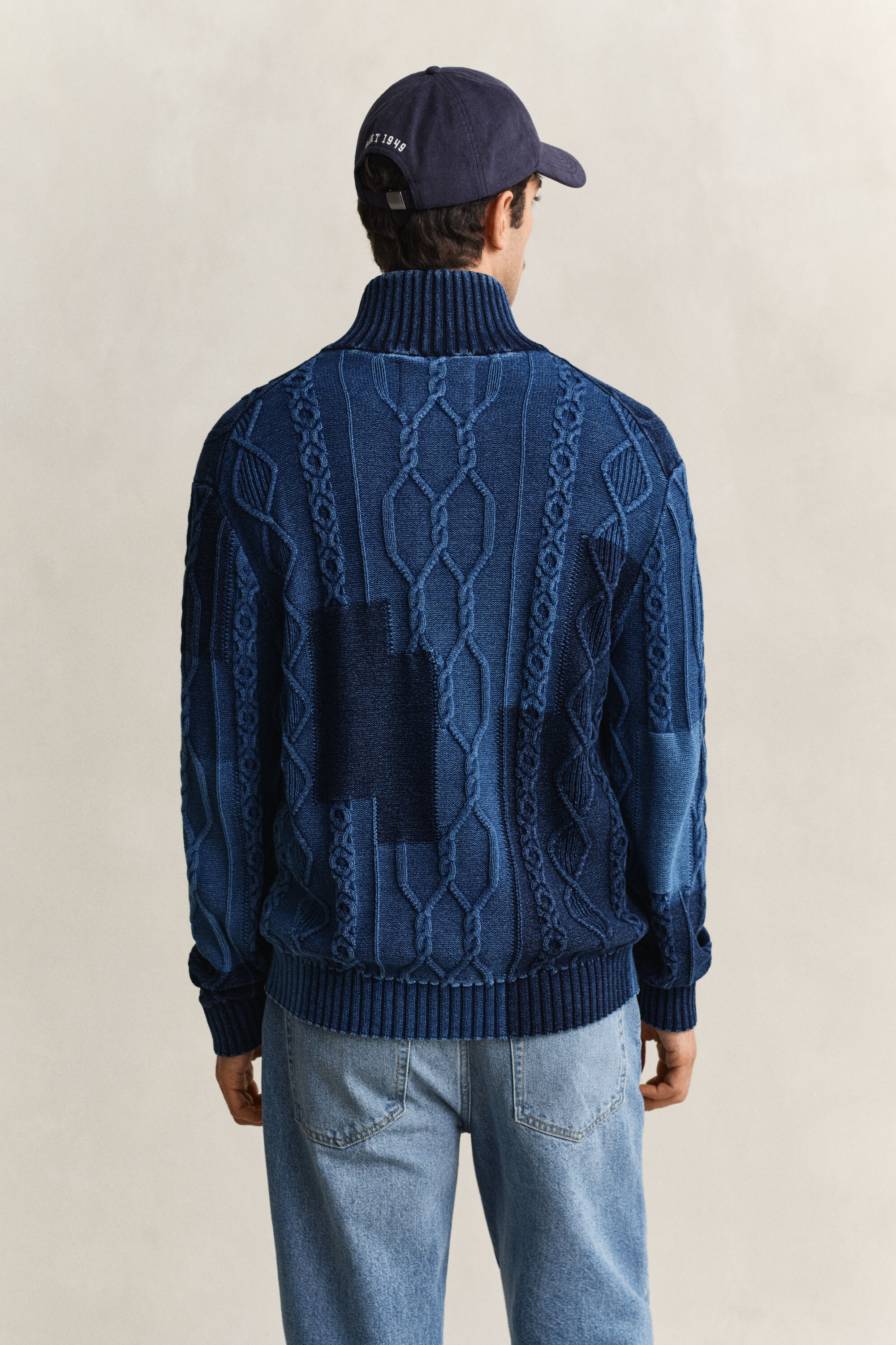 Cardigan en maille torsadée à motif patchwork