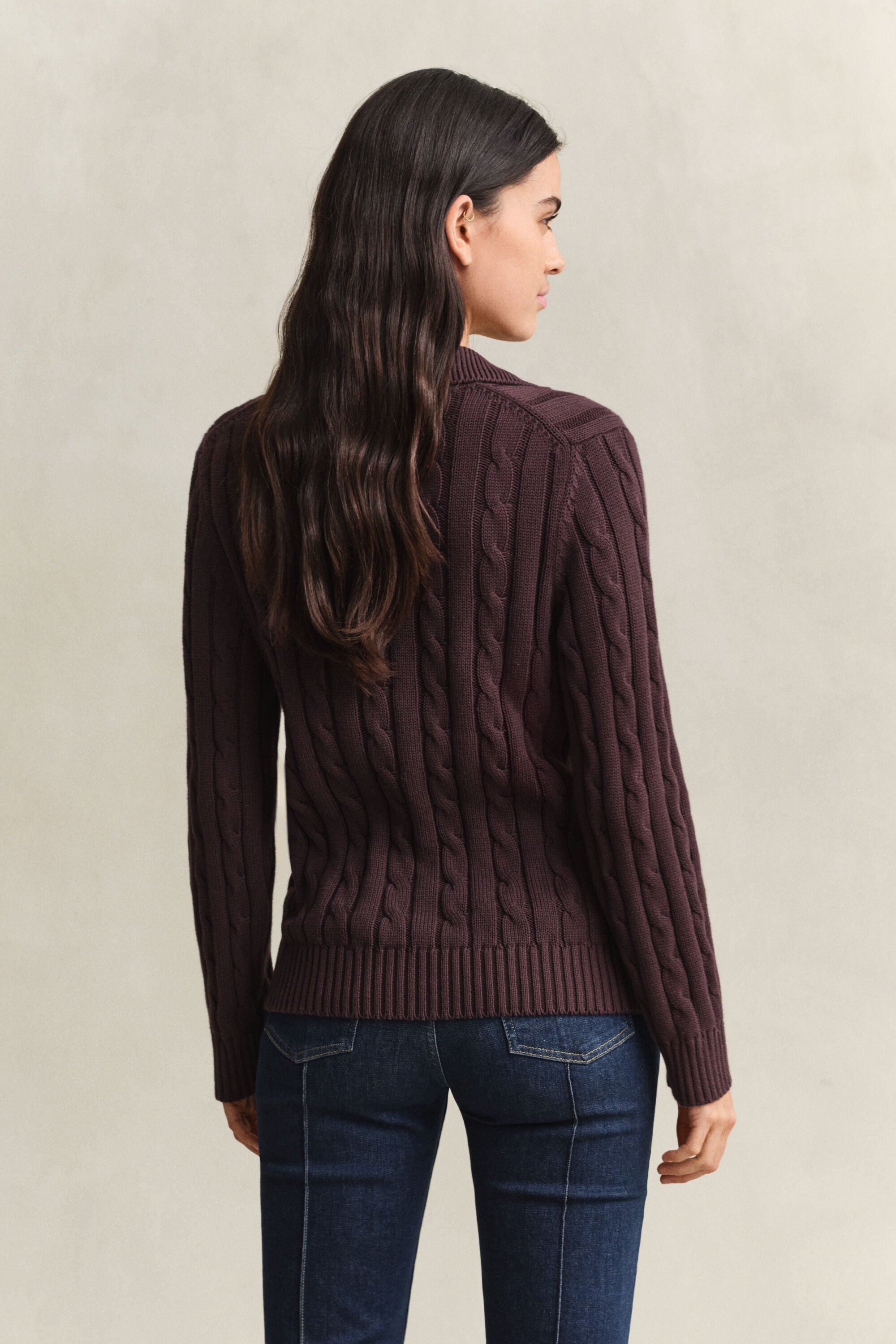 Pull en maille de coton à torsades