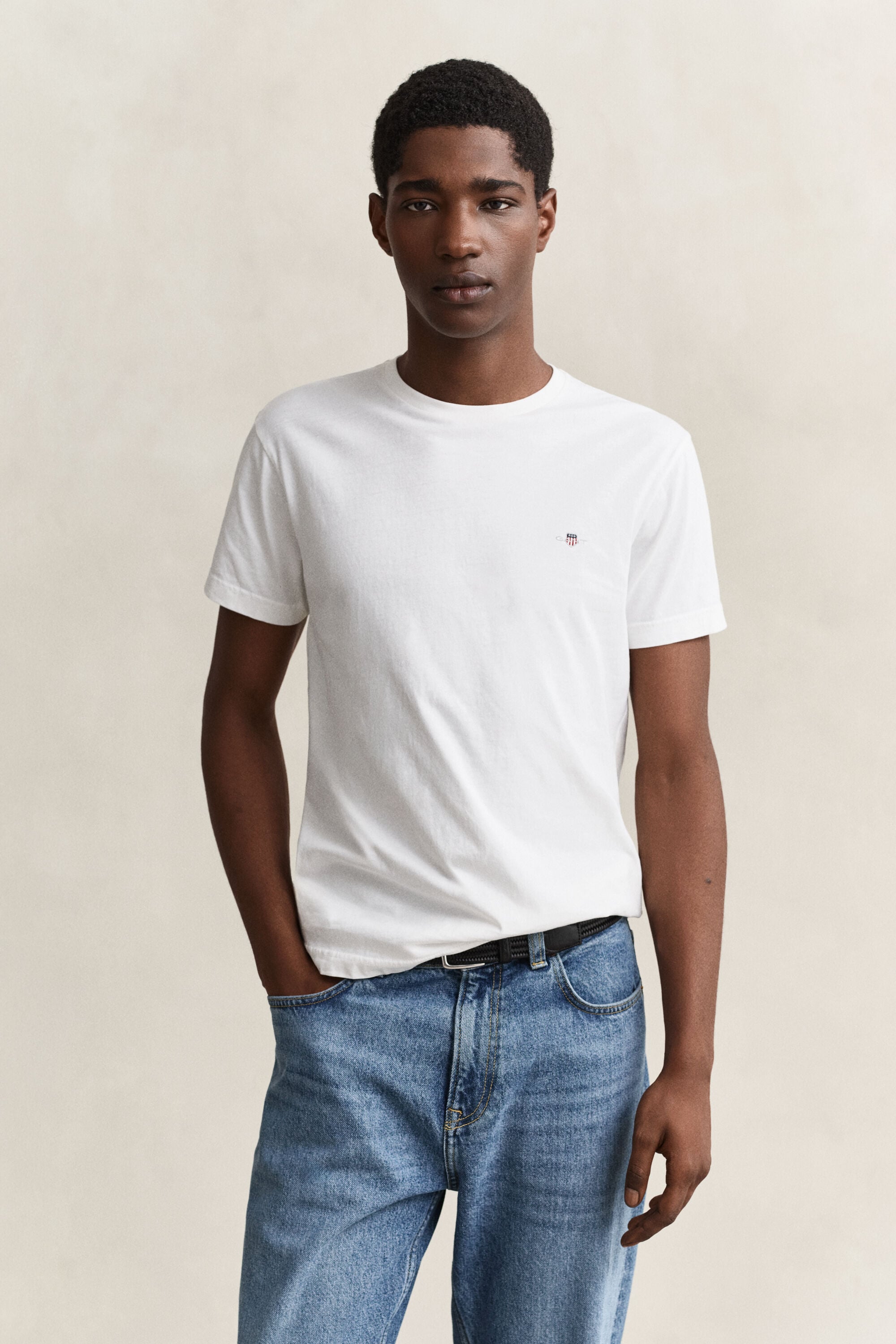 T-shirt ajusté avec écusson