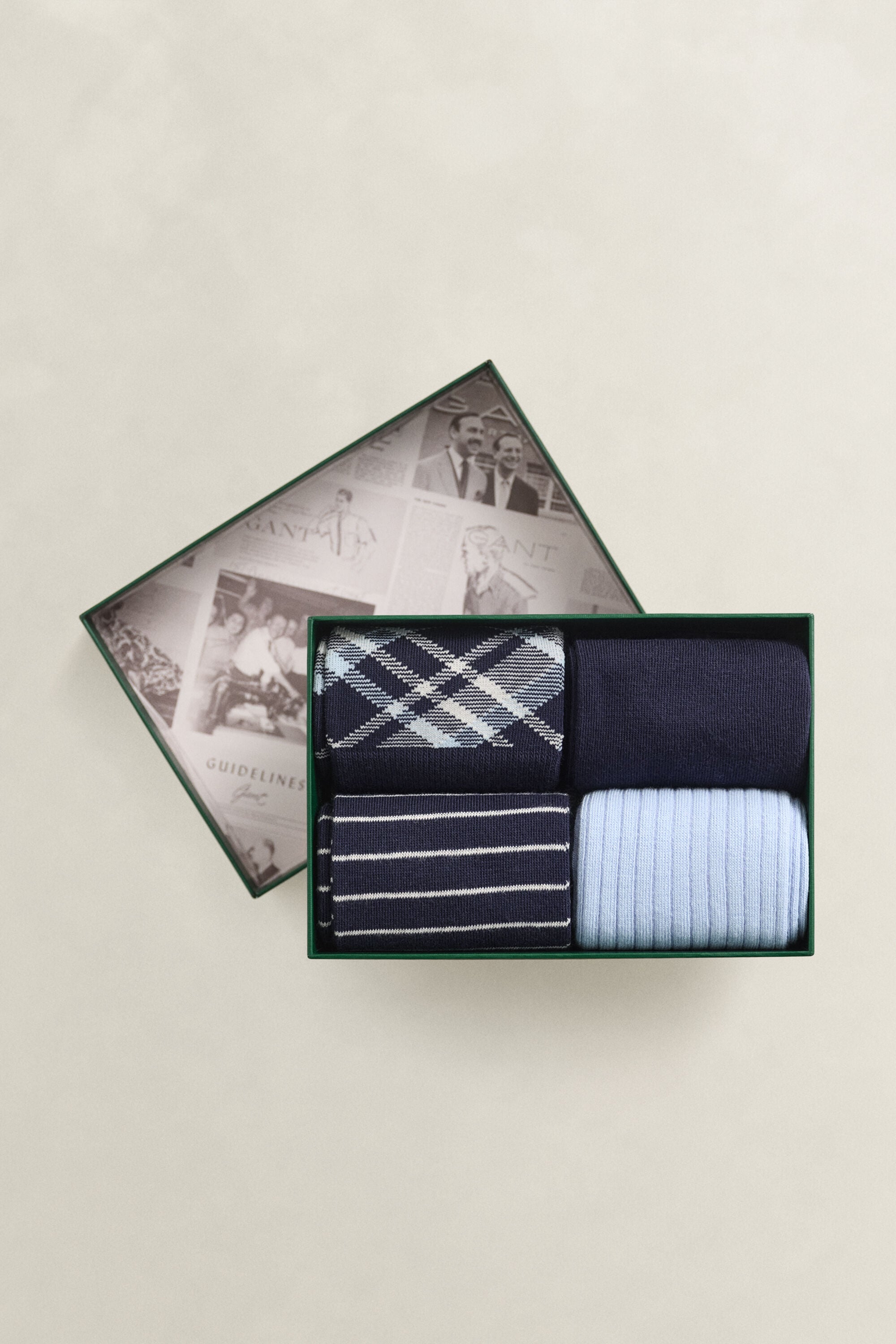 Coffret cadeau de 4 paires de chaussettes à carreaux