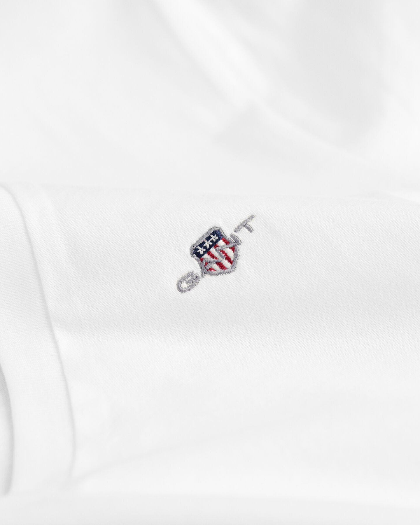 T-shirt col V Shield