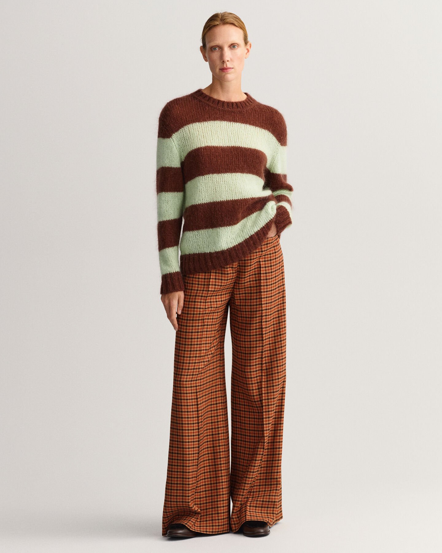 Pull ras du cou en mohair à rayures