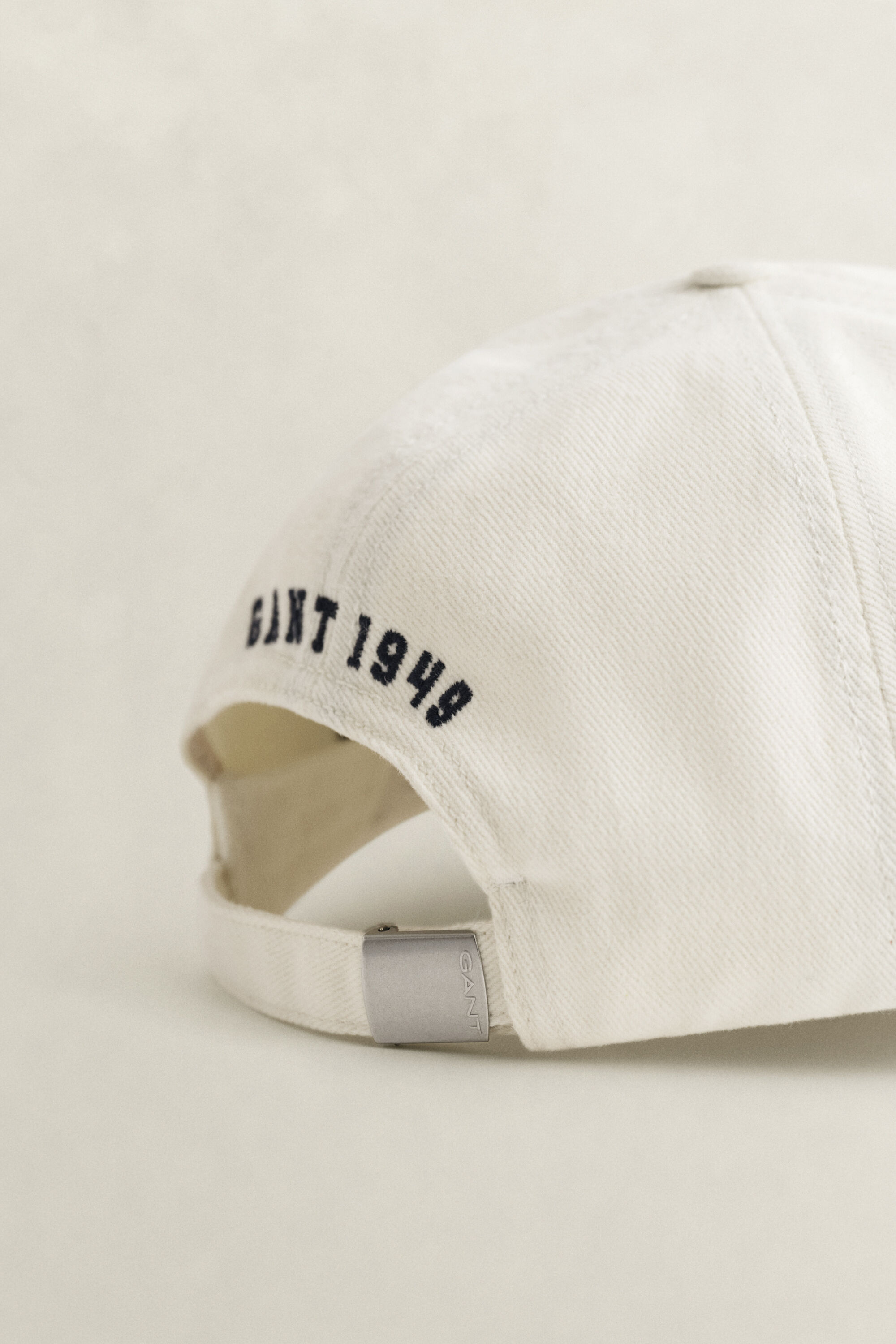 Casquette avec écusson G