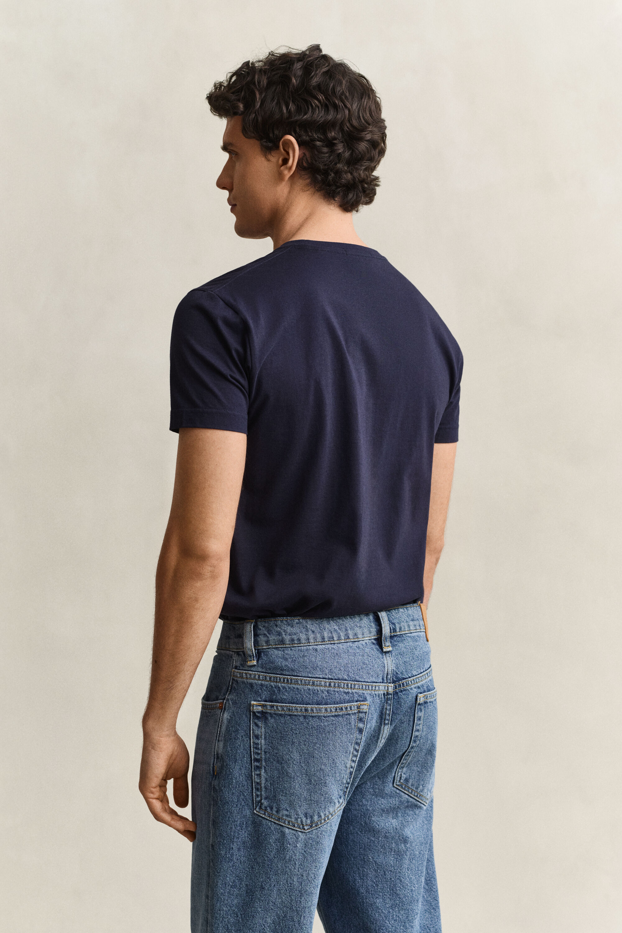 T-shirt ajusté avec écusson