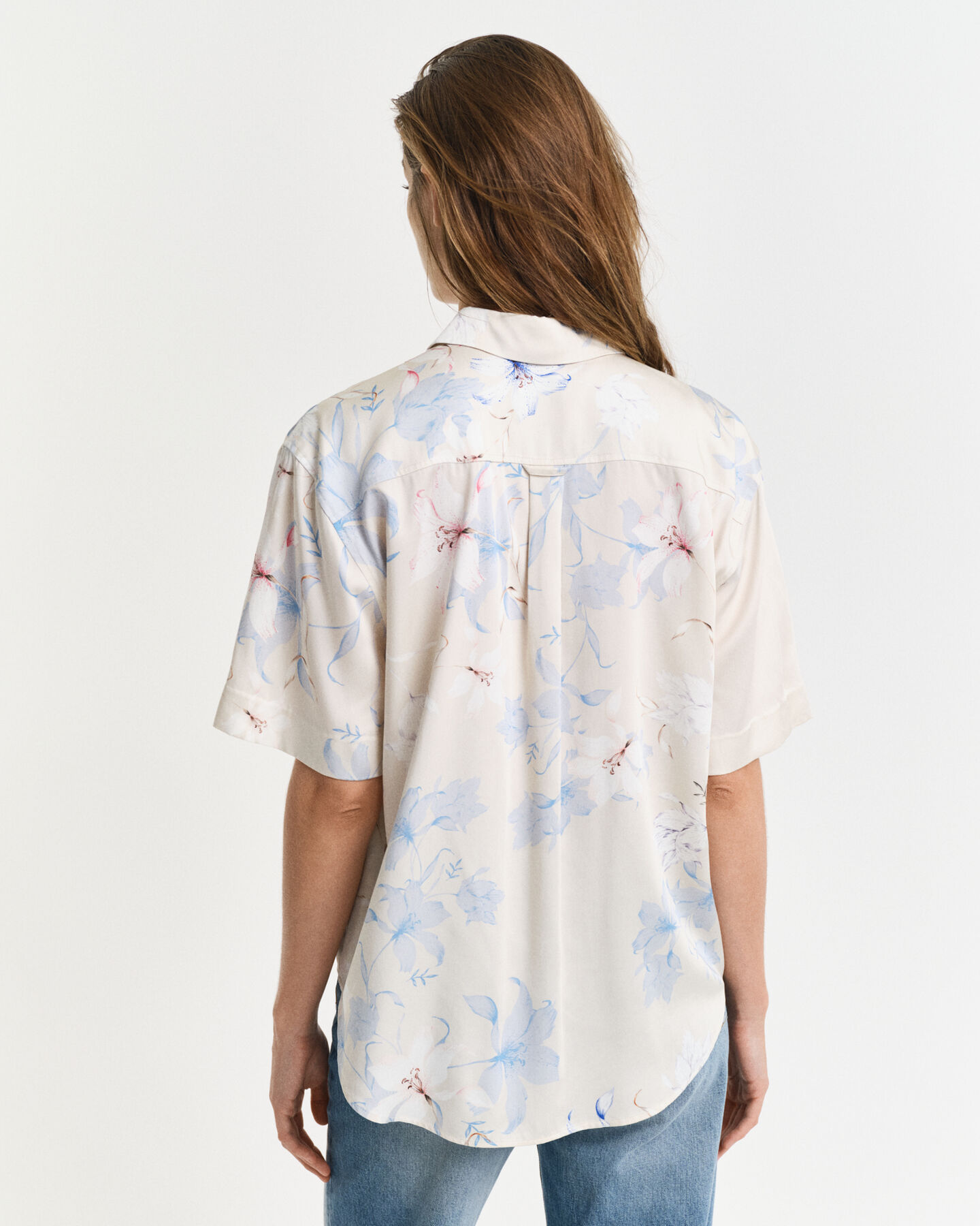 Chemise coupe regular à manches courtes avec imprimé floral