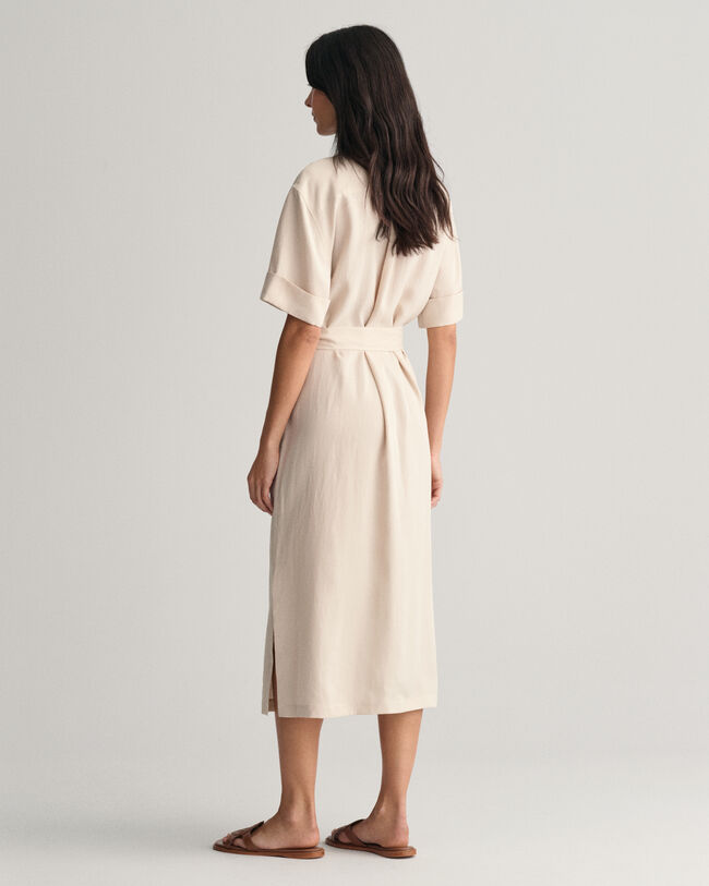 Robe-chemise à manches courtes avec poches