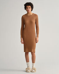 Robe &agrave; torsades prononc&eacute;es