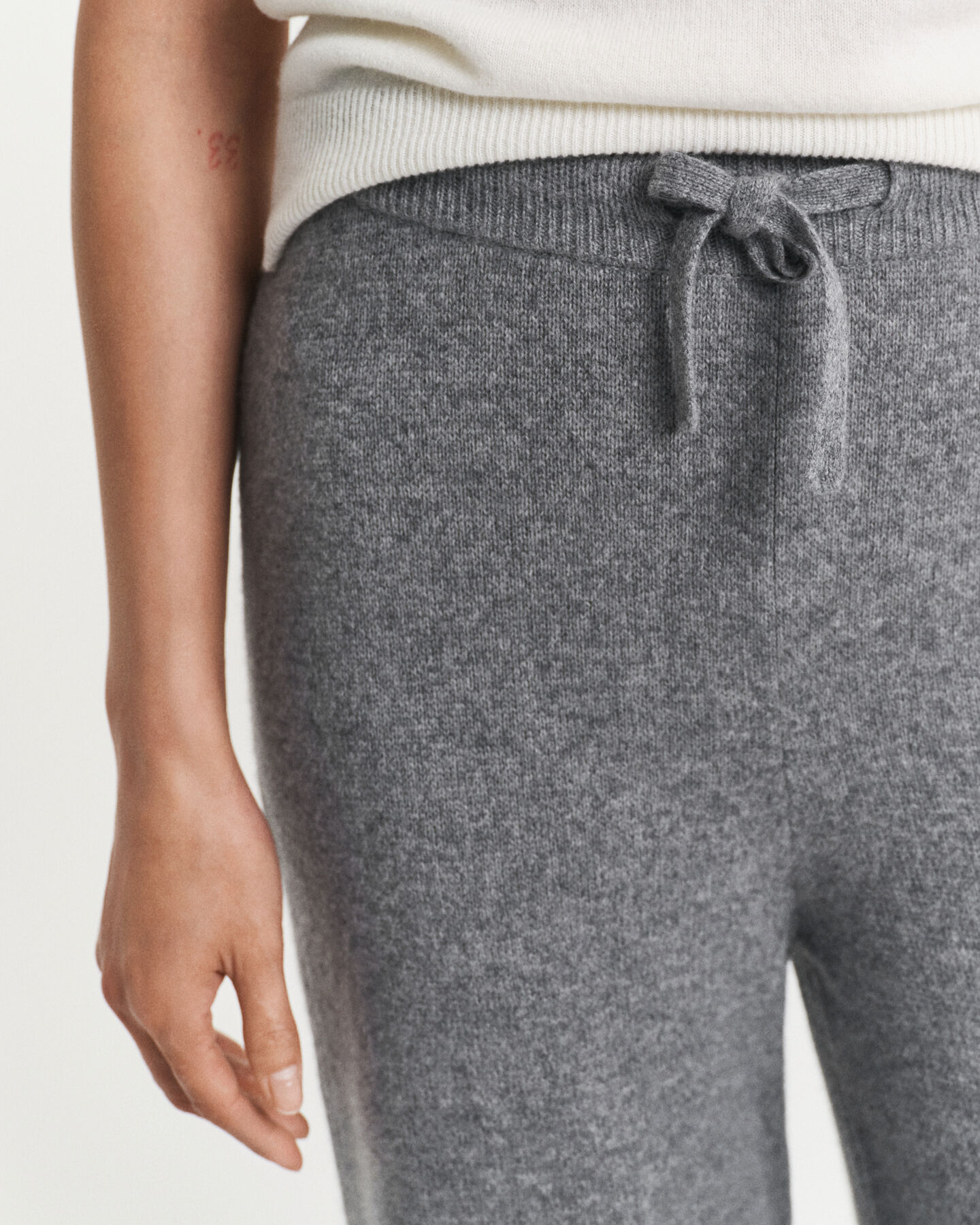 Pantalon en laine tricotée