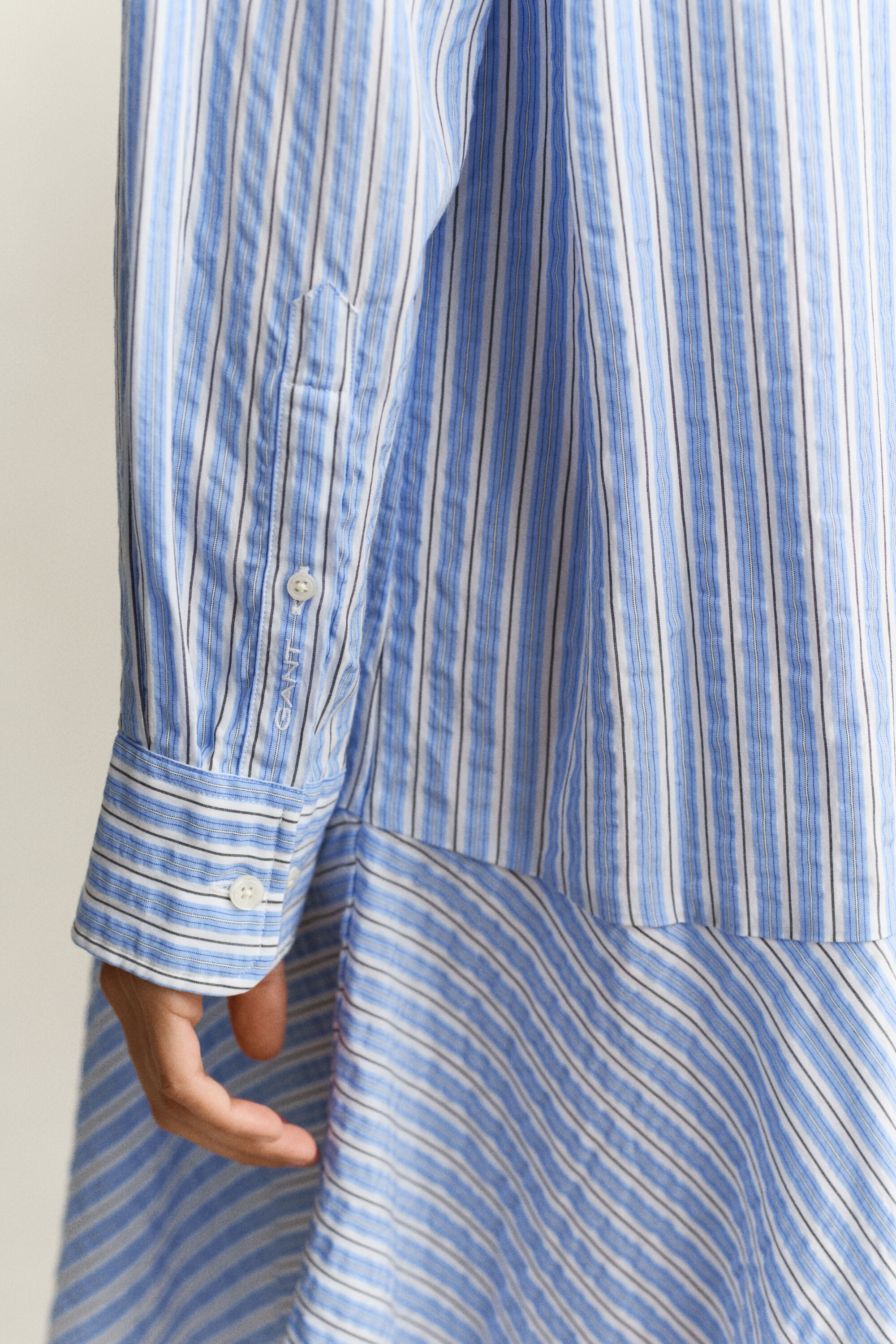 Robe chemise en seersucker à rayures