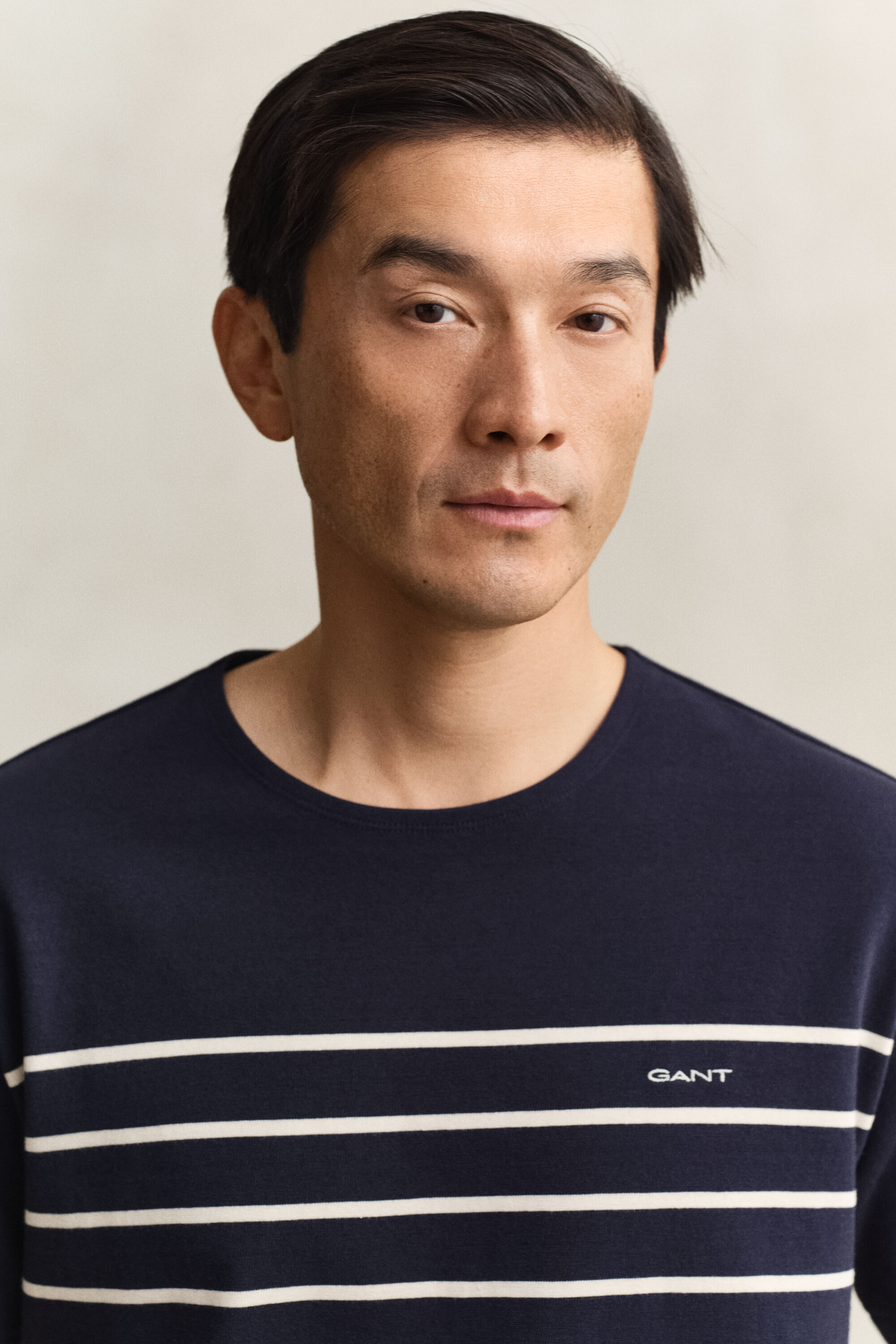 T-shirt à rayures placées