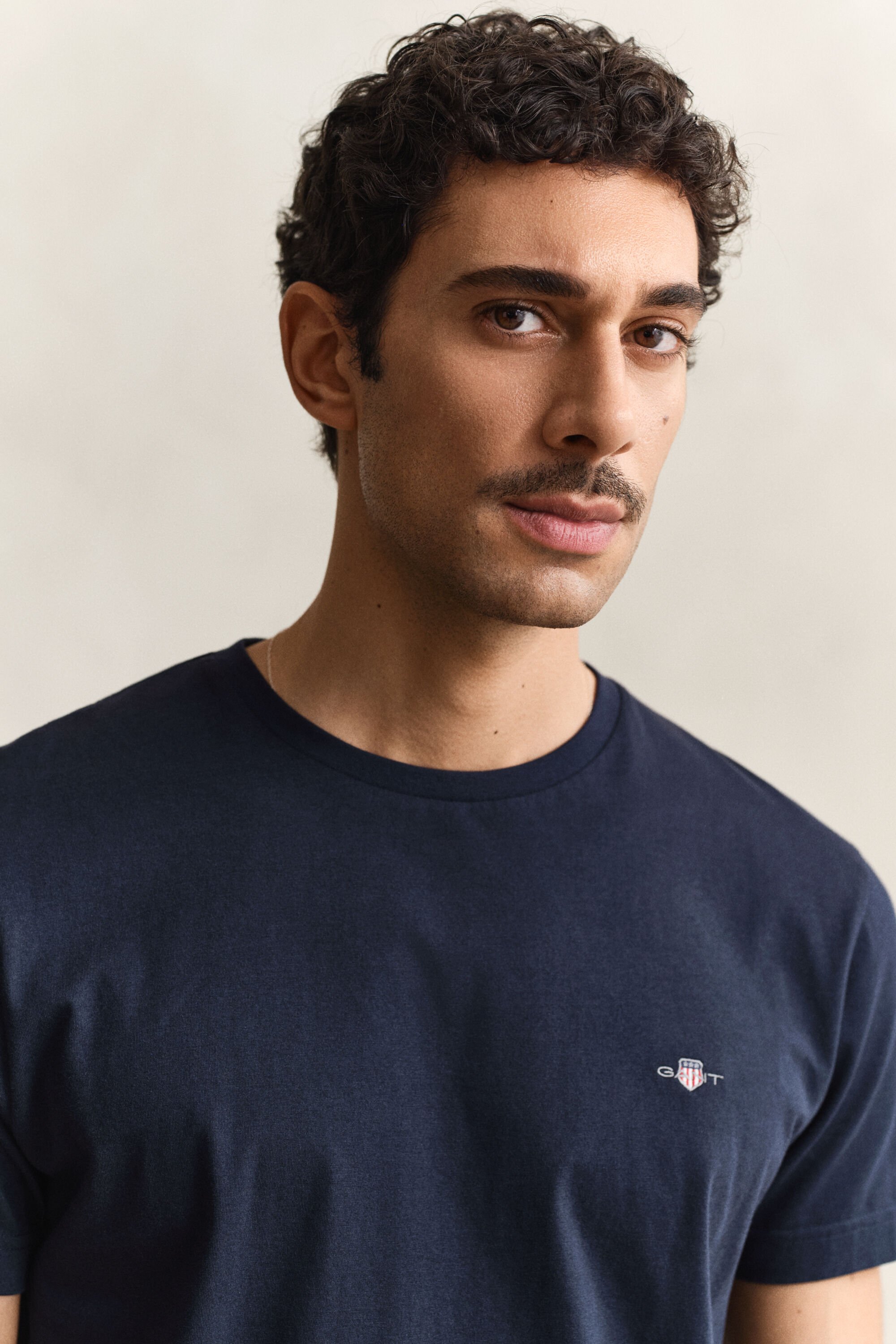 T-shirt coupe slim Shield