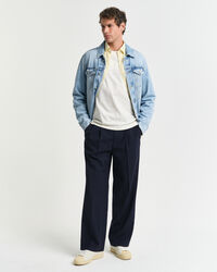 T-shirt emboss&eacute;