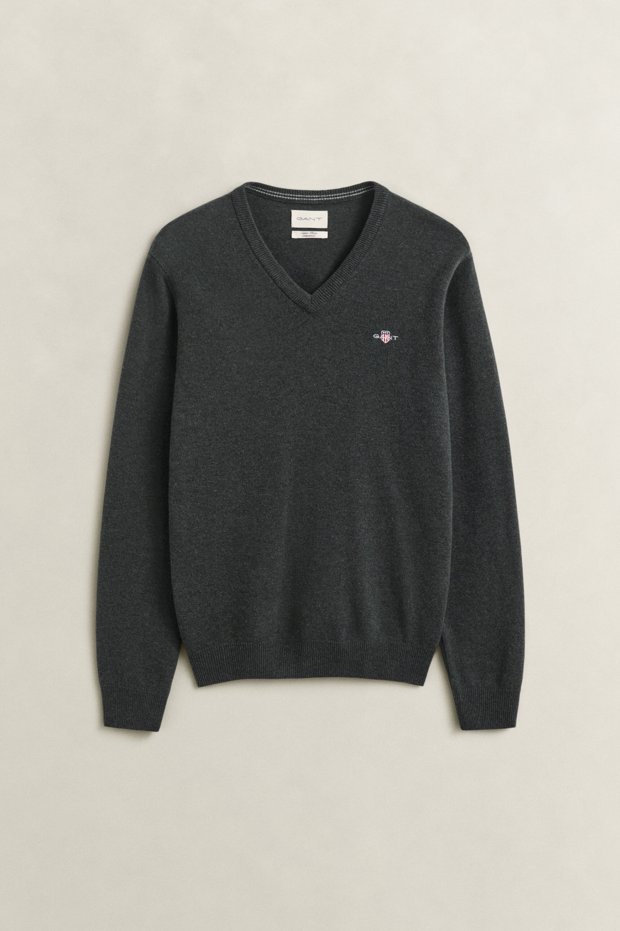 Pull col V en laine d’agneau