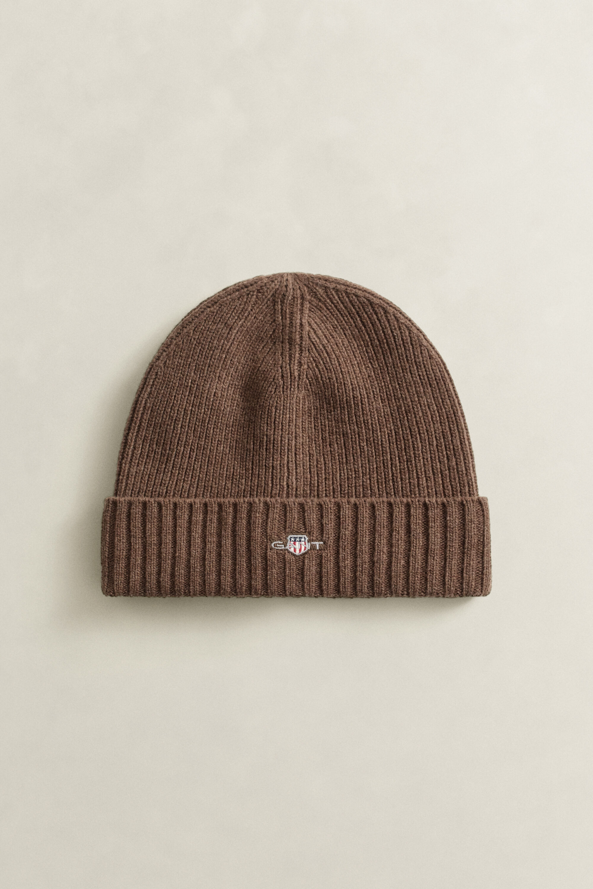 Bonnet en laine avec écusson