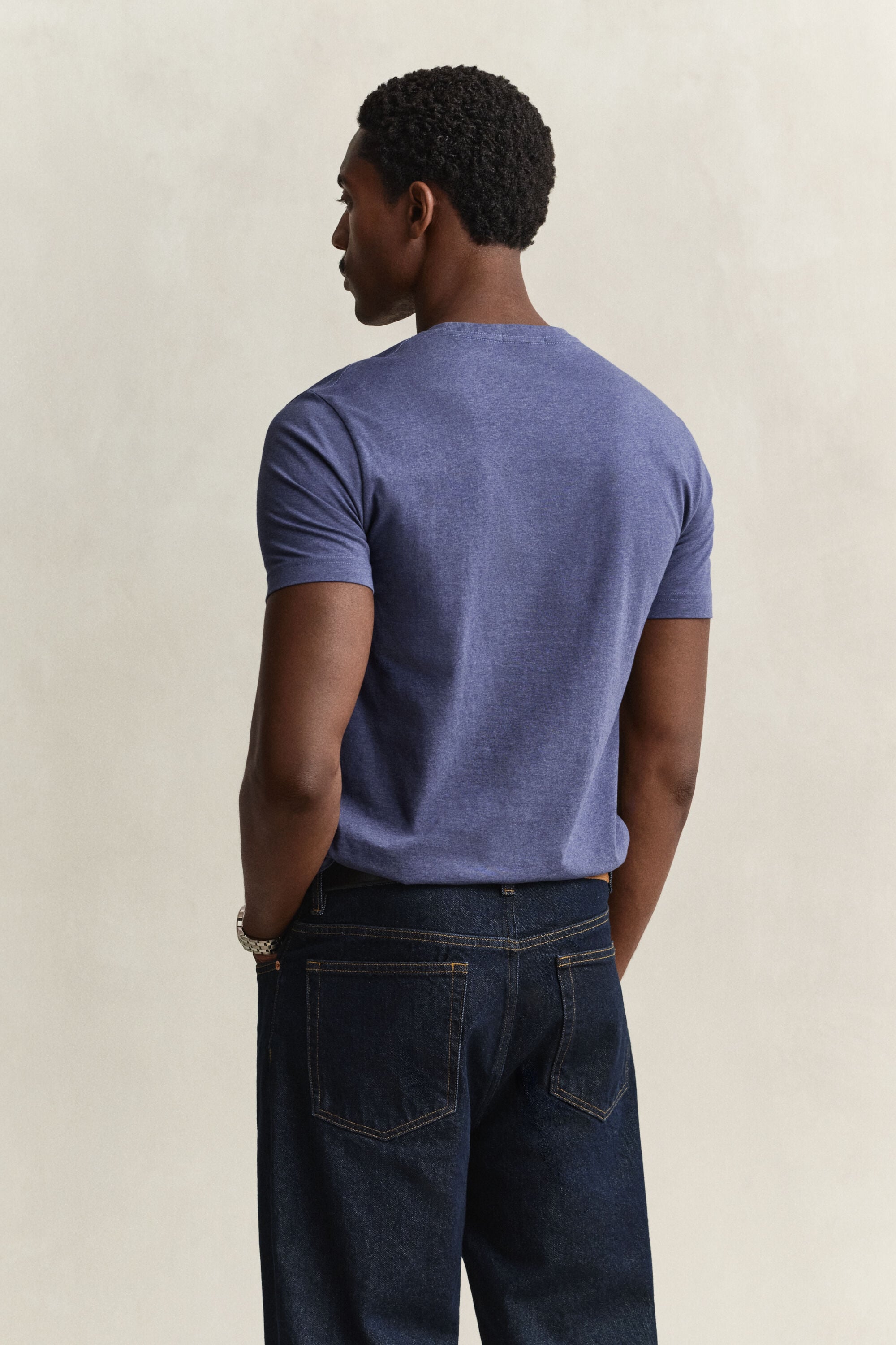 T-shirt regular avec écusson