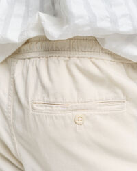 Short coupe regular avec cordon de serrage Sunfaded