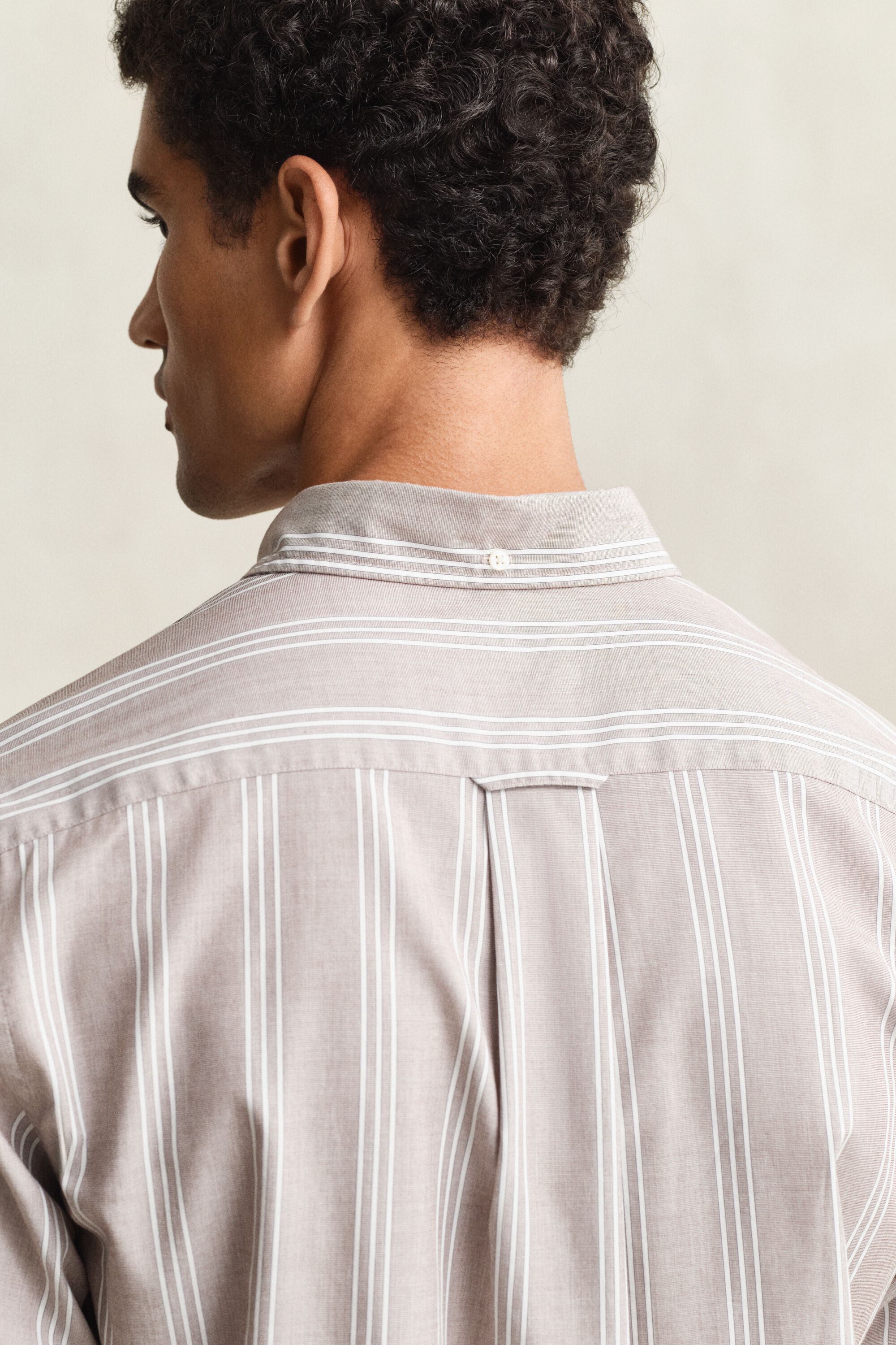 Chemise coupe regular en popeline à rayures en fil-à-fil