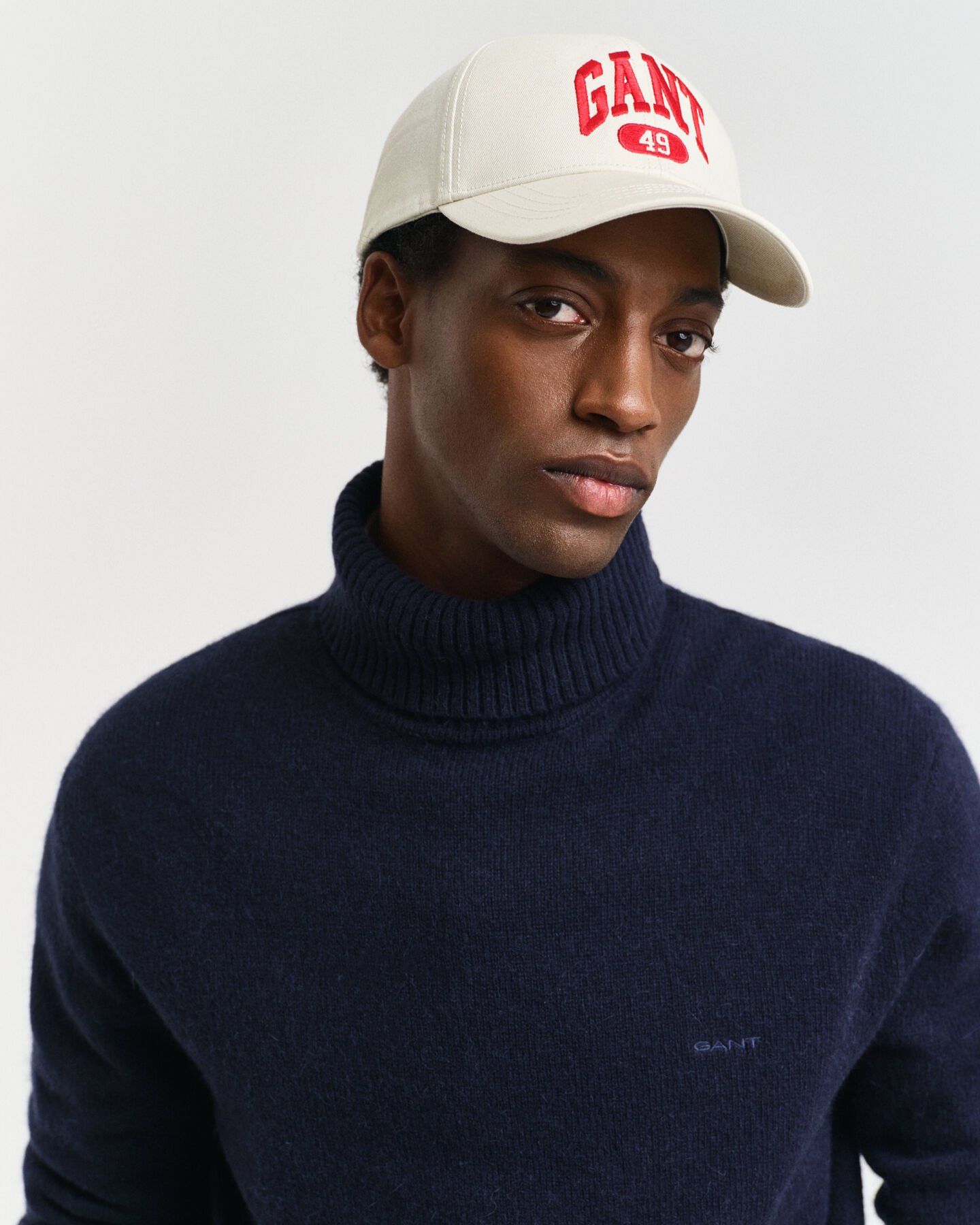 Pull col roulé en laine mélangée