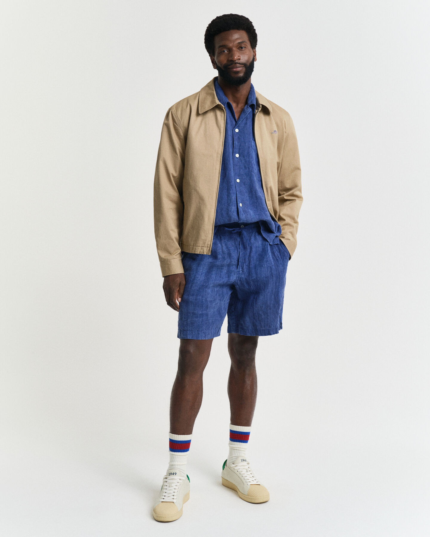 Chemise de vacances coupe décontractée à manches courtes en lin