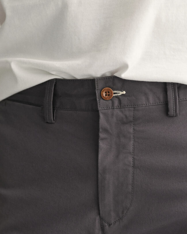 Pantalon chino coupe fusel&eacute;e en serg&eacute;