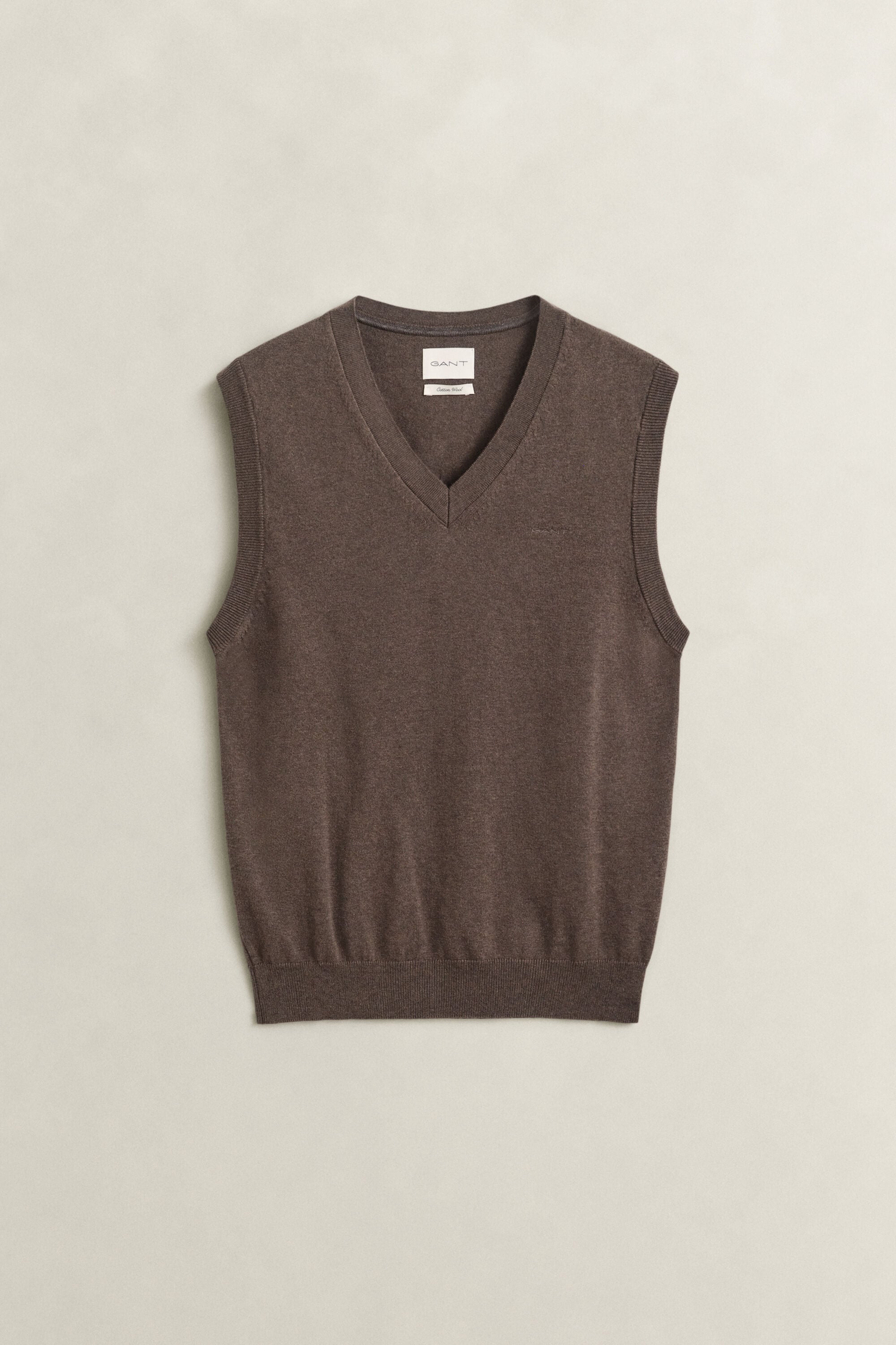 Pull col V sans manches en laine et coton