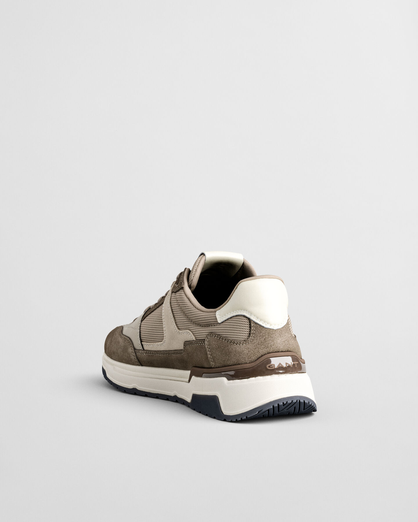 Baskets en daim et mesh Jeuton