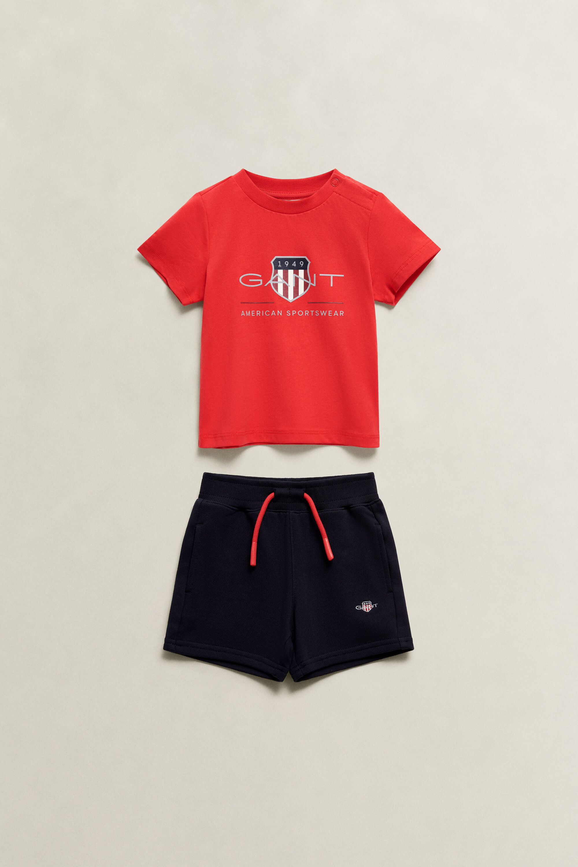 Ensemble t-shirt et short de sport Archive Shield Garçon