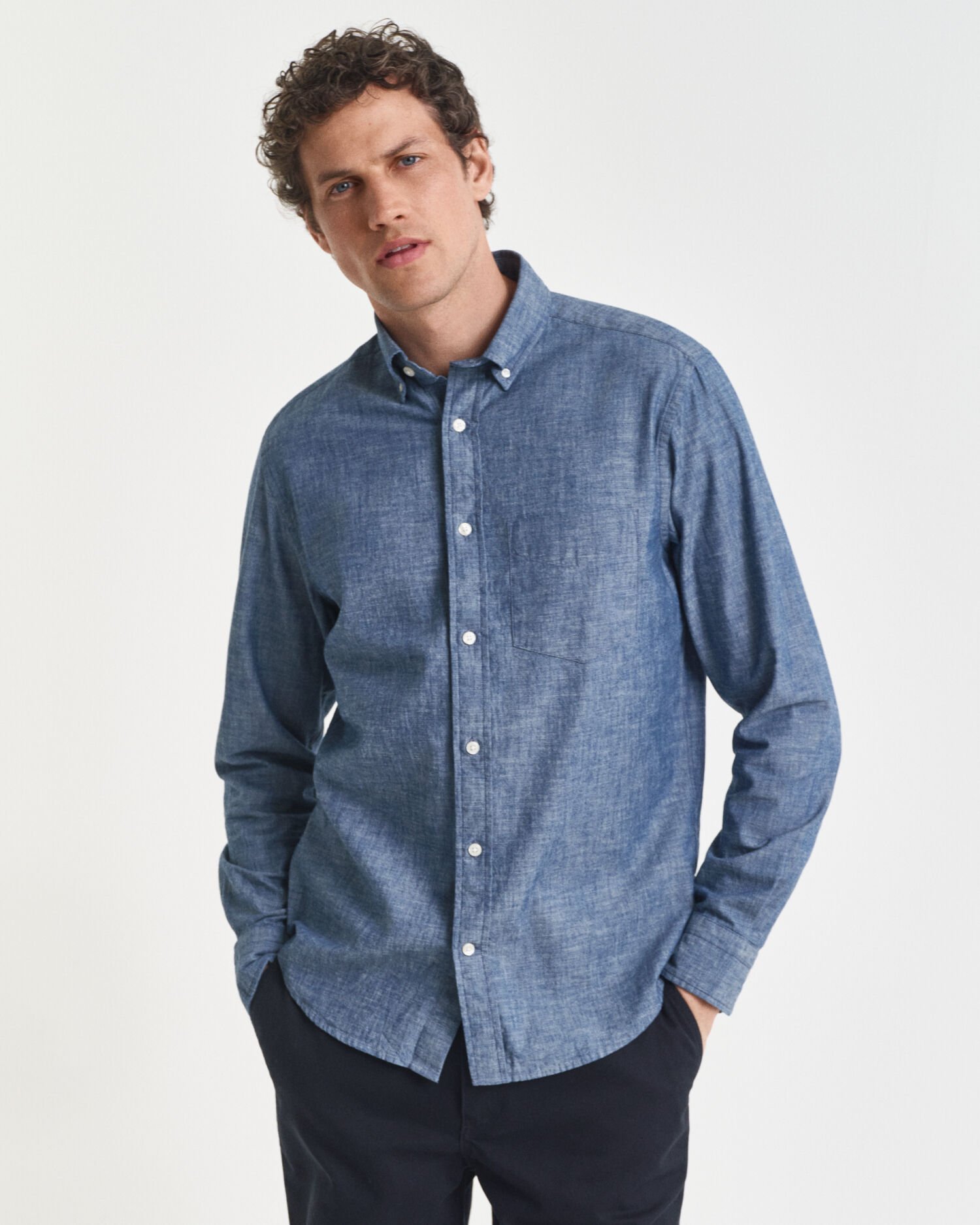 Chemise coupe regular en chambray indigo