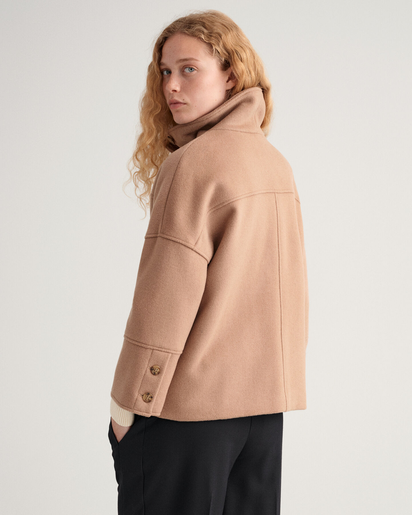 Veste courte en laine m&eacute;lang&eacute;e