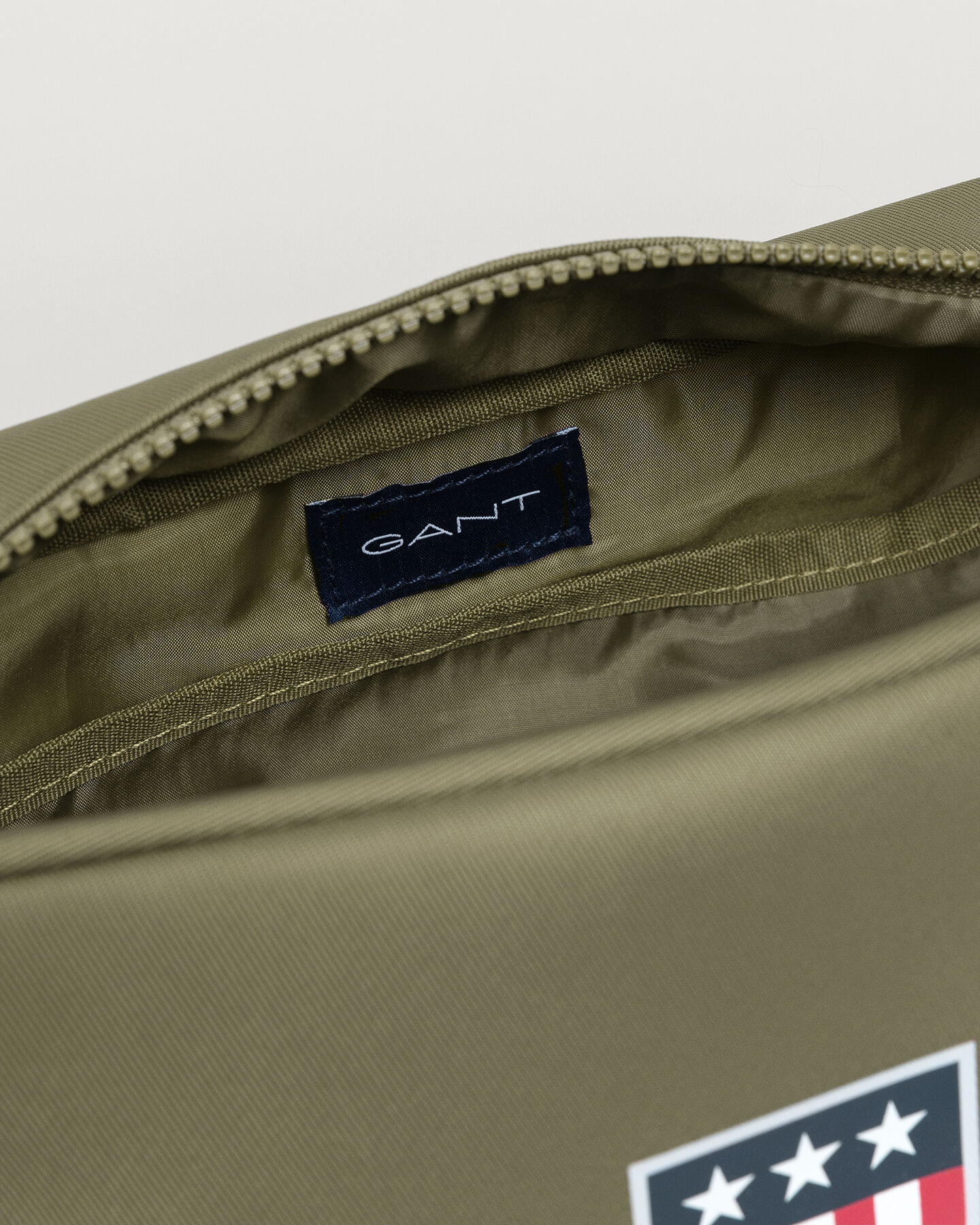 Trousse de toilette Retro Shield