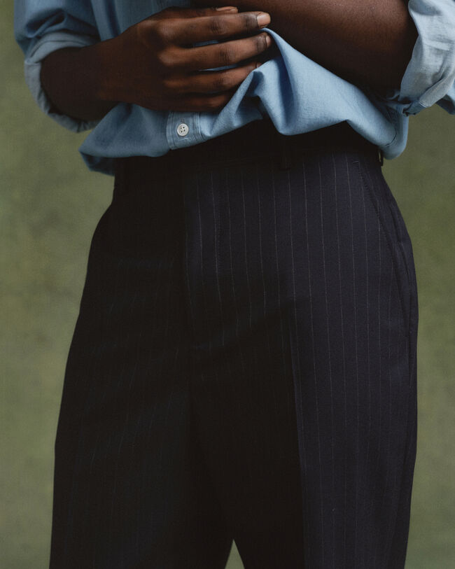 Pantalon de costume coupe d&eacute;contract&eacute;e &agrave; rayures tennis