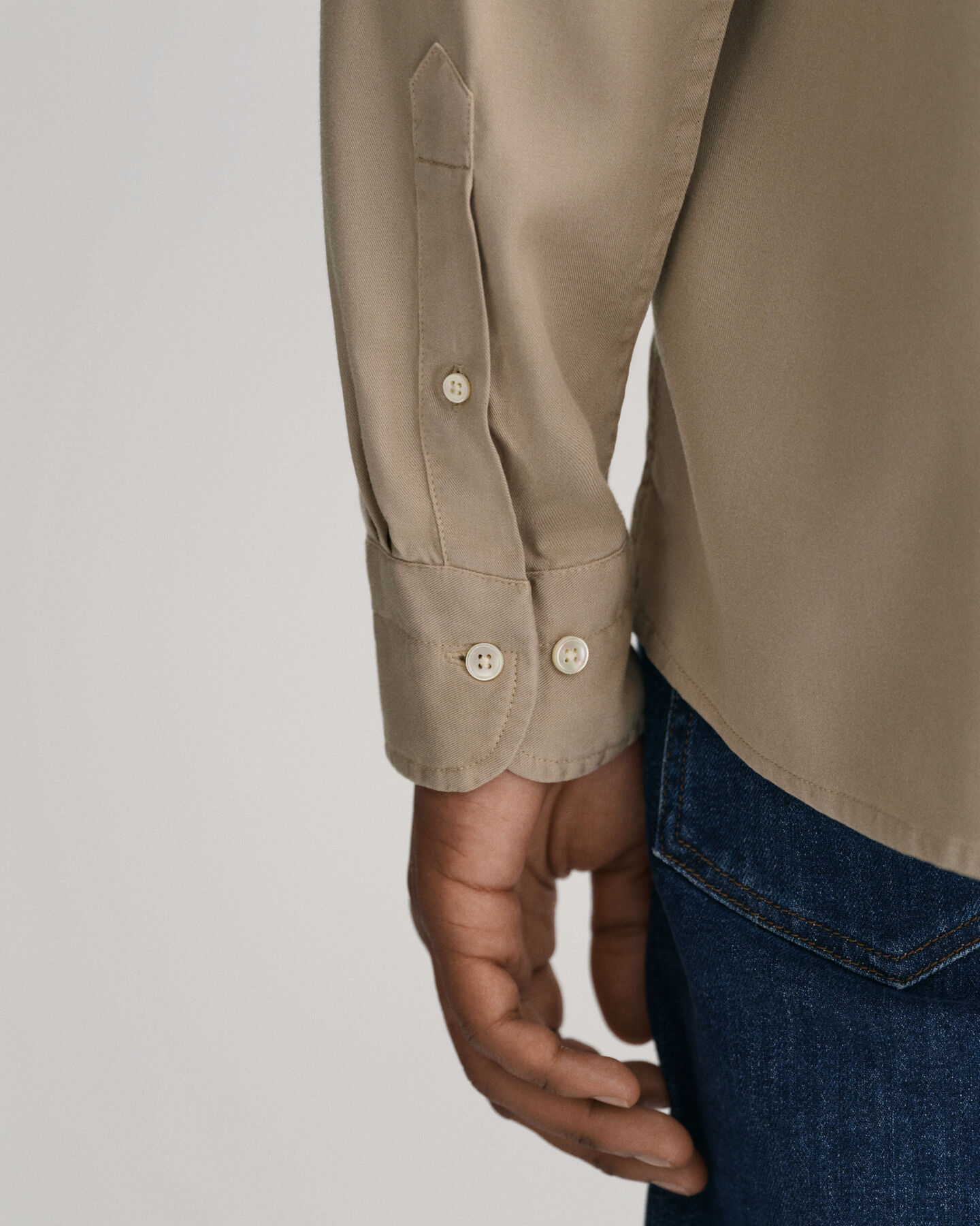 Chemise regular fit en lyocell teinte en pi&egrave;ce