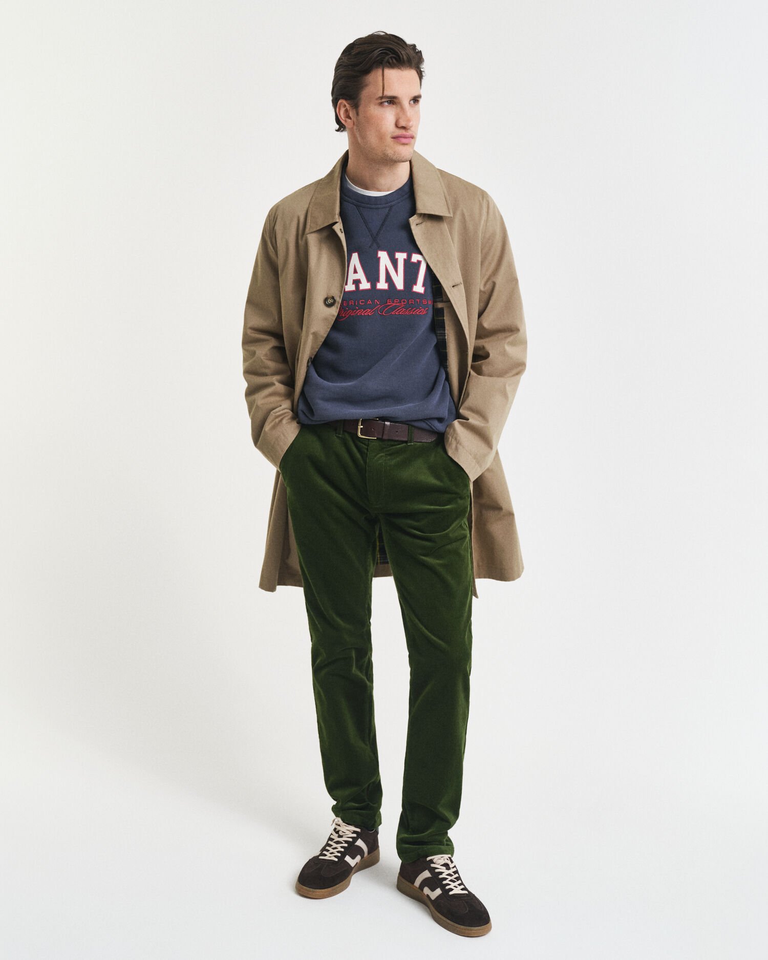 Pantalon chino slim fit en velours côtelé