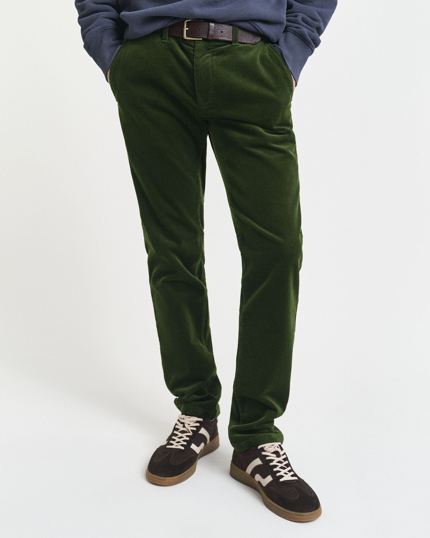 Pantalon chino slim fit en velours côtelé