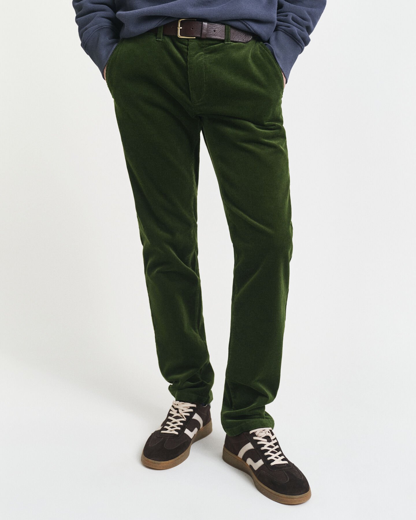 Pantalon chino slim fit en velours côtelé