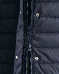 Doudoune sans manches longue et l&eacute;g&egrave;re en duvet