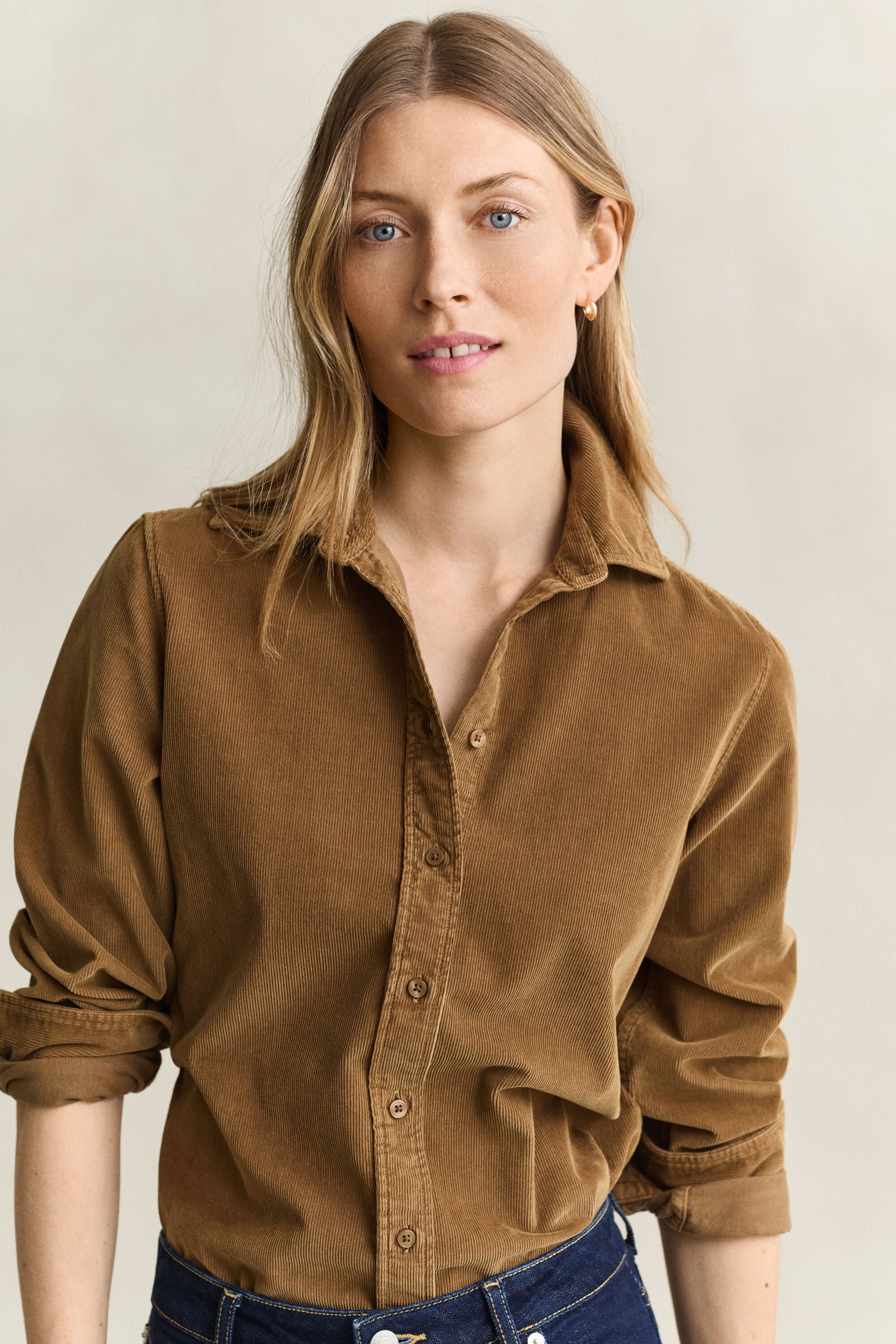 Chemise regular en velours côtelé