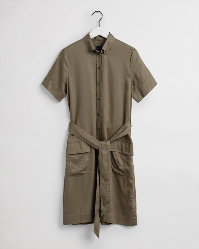 Robe-chemise style safari