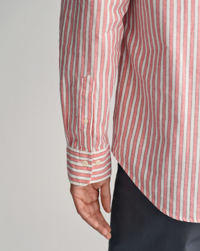 Chemise regular fit en coton et lin &agrave; rayures