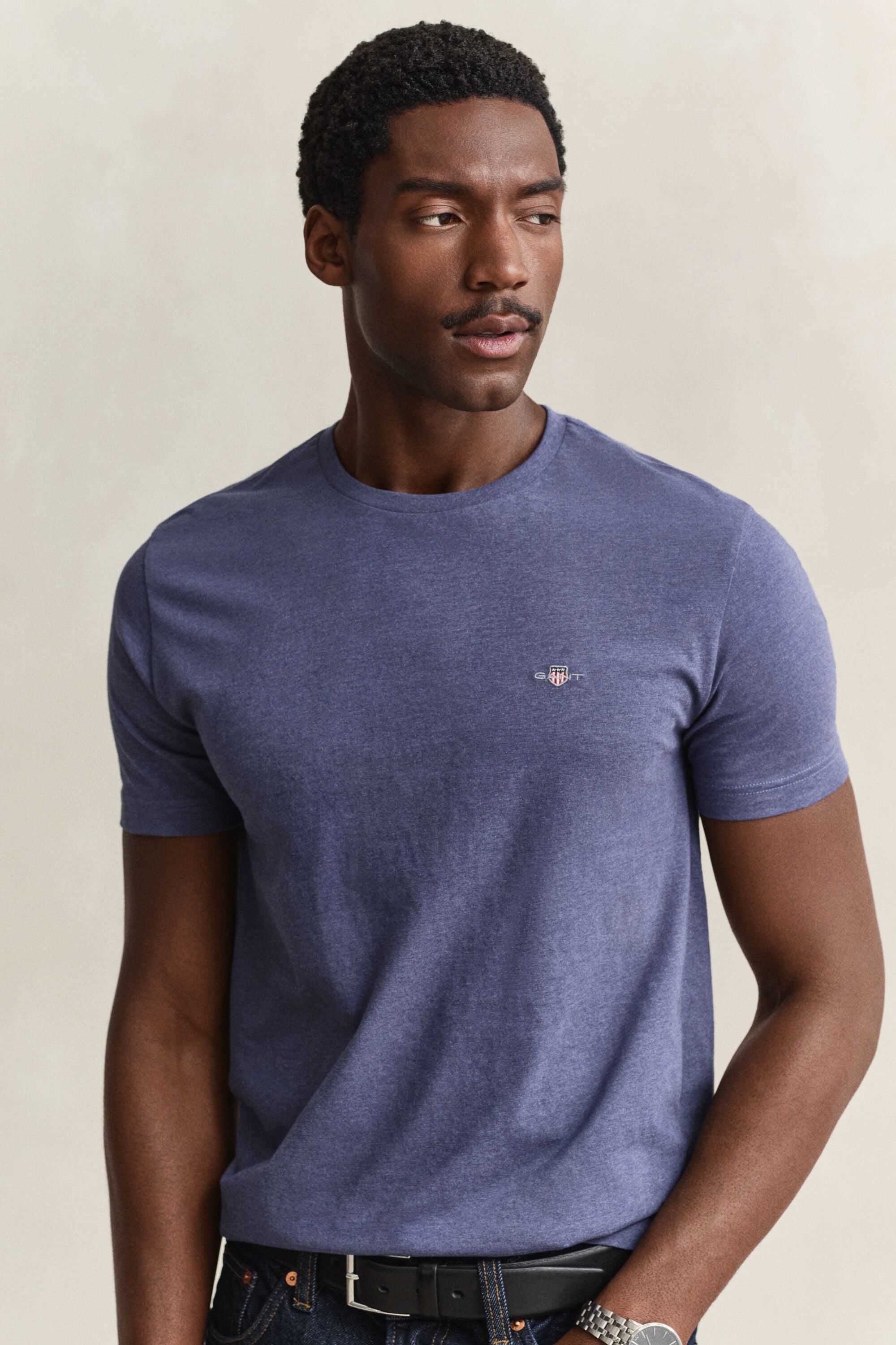 T-shirt regular avec écusson