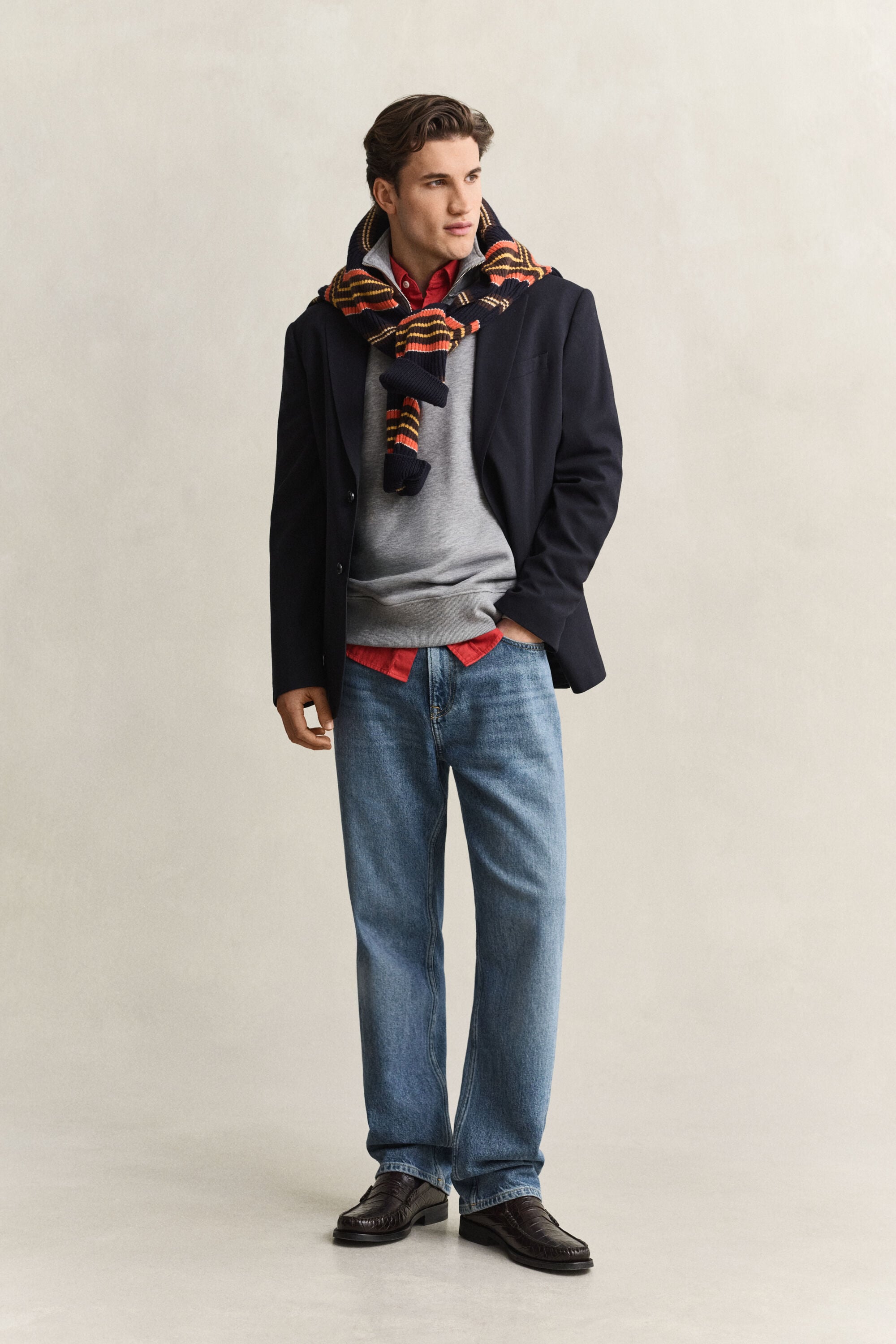 Sweat-shirt à demi-zip avec écusson